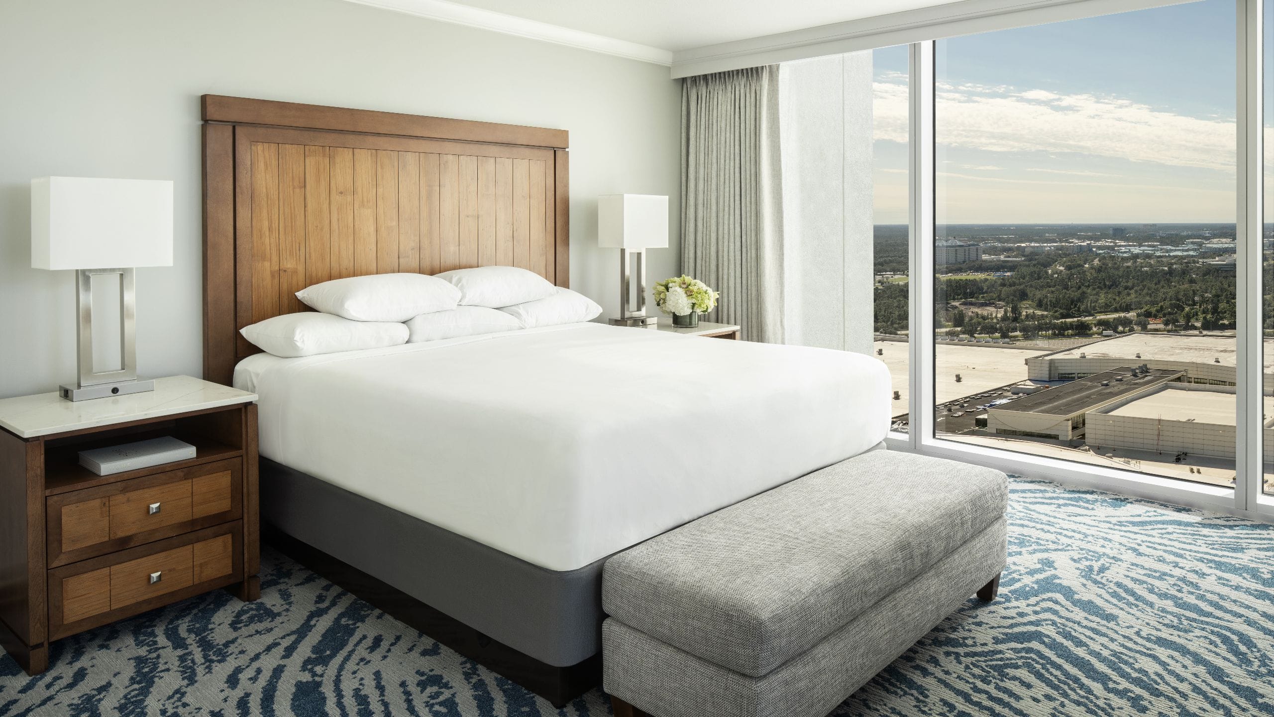 Hyatt Regency Orlando Metropolitan Bedroom