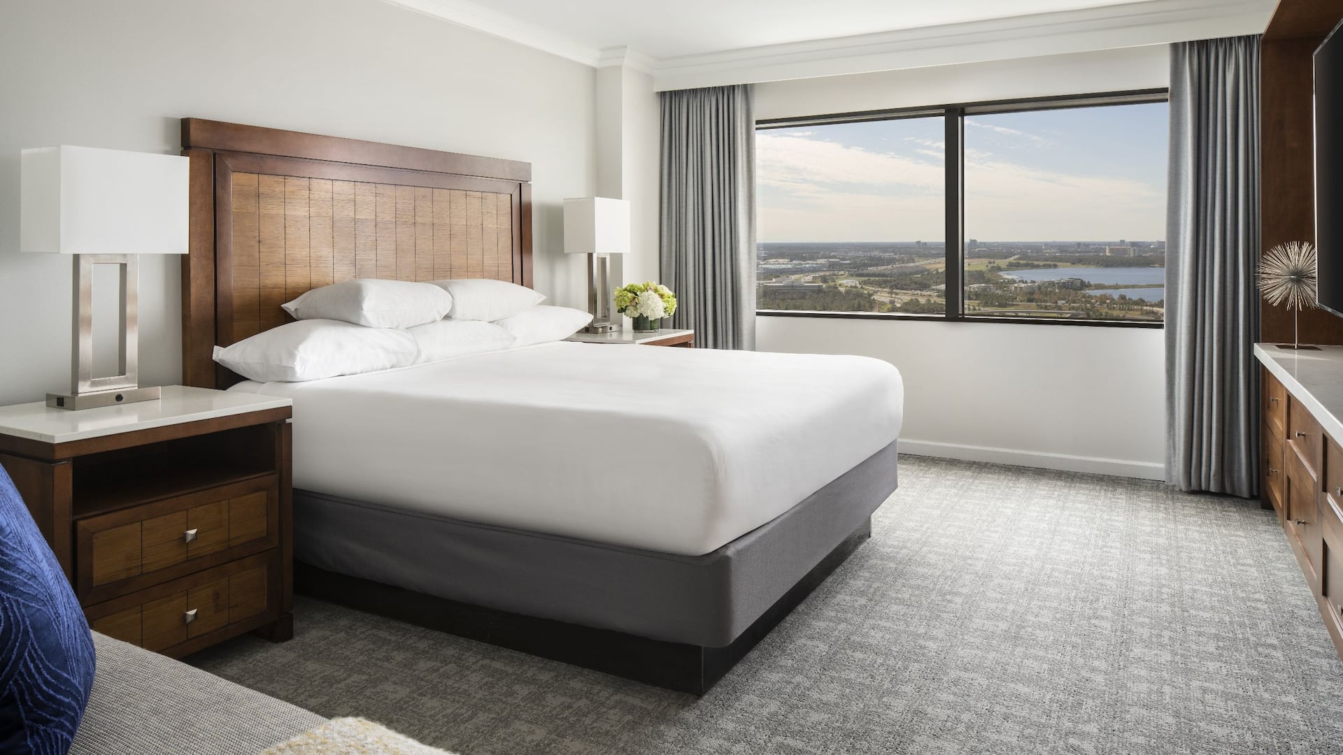 3/4 Hyatt Regency Orlando Bi level Presidential Bedroom