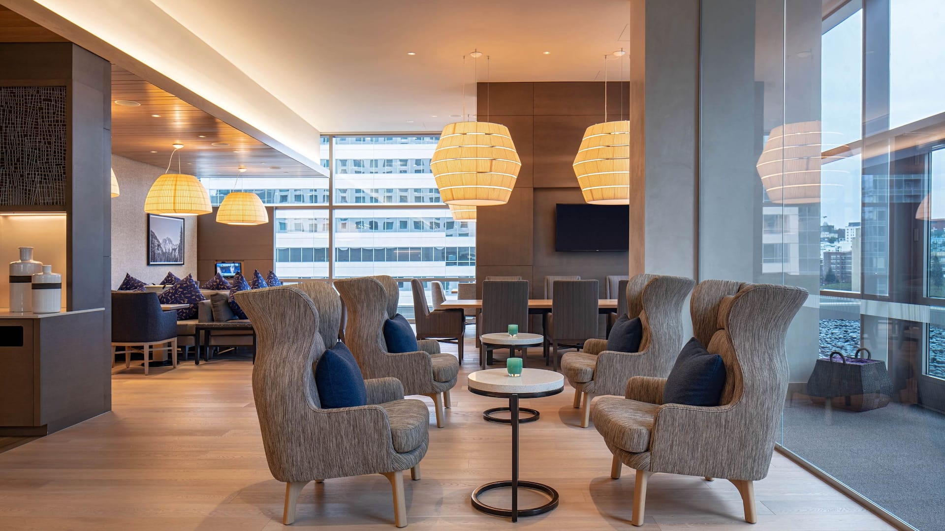 1 of 4 Hyatt Regency Seattle Regency Club Lounge