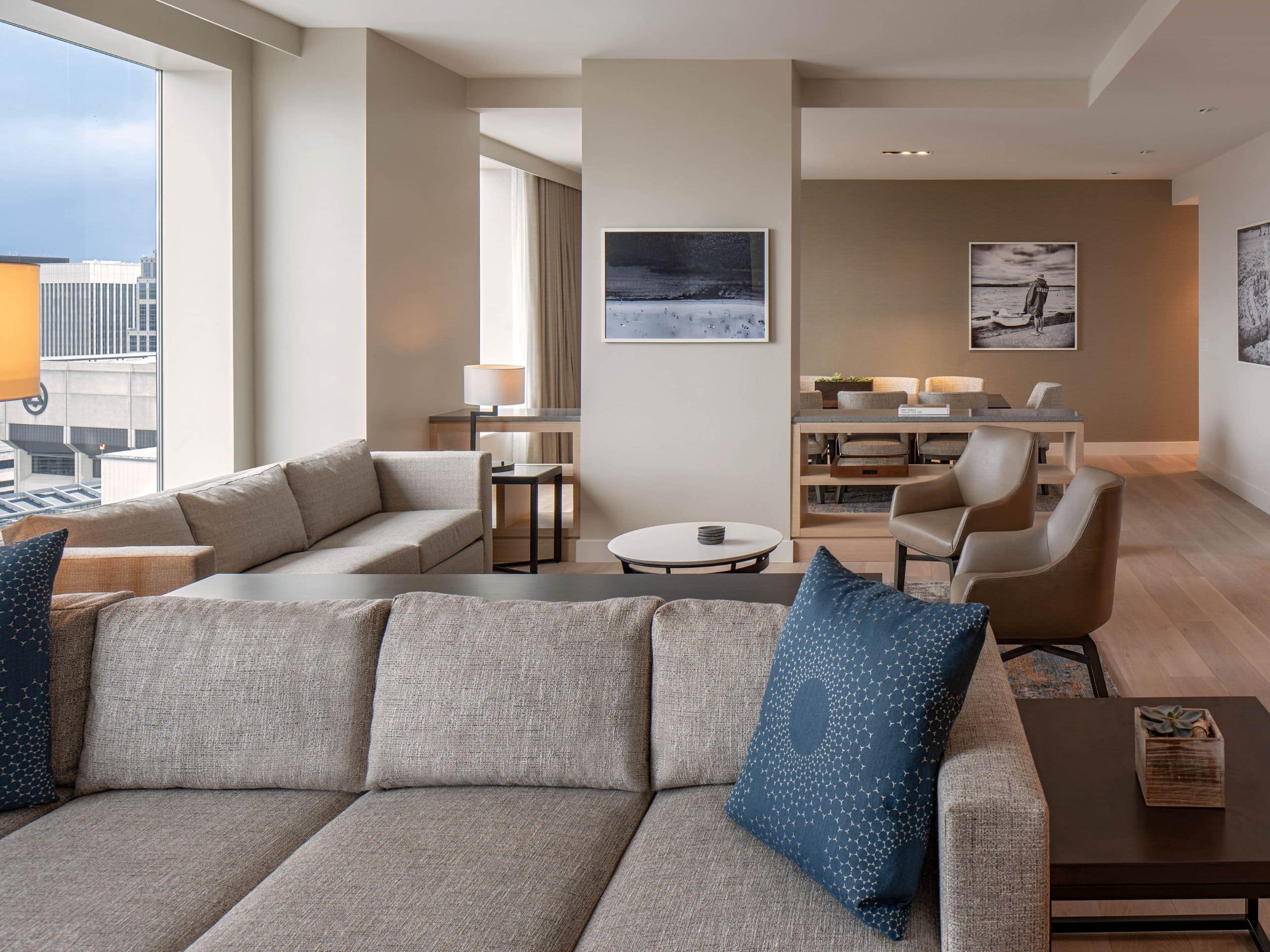 Hyatt Regency Seattle Suite Dining