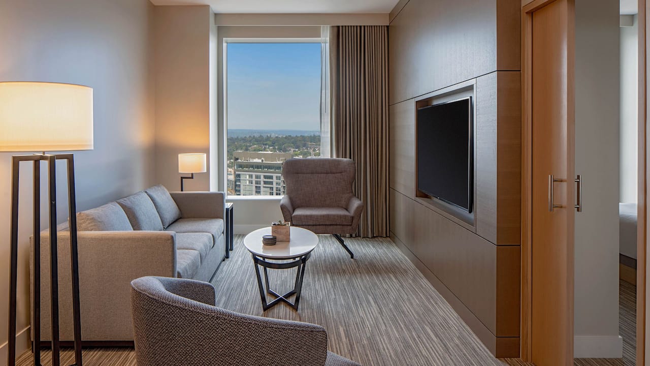 Hyatt Regency Seattle Executive Suite Parlor
