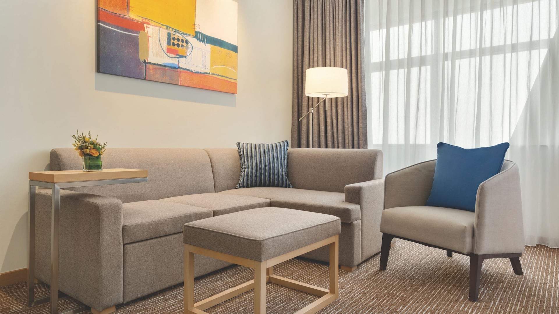 Hyatt Place Beijing Daxing King Bed with Sofabed Guestroom