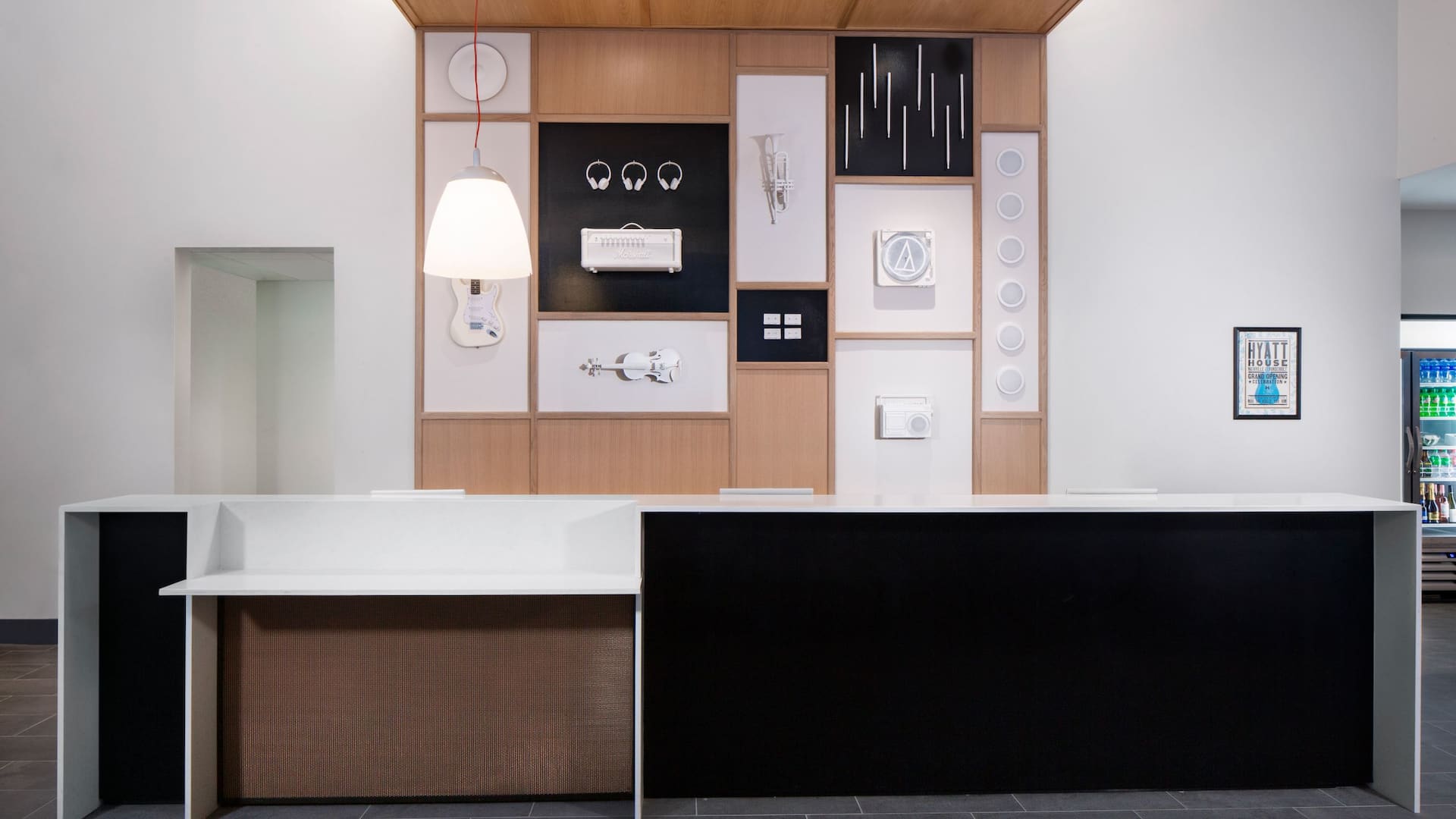 Hyatt House Nashville at Vanderbilt Front Desk