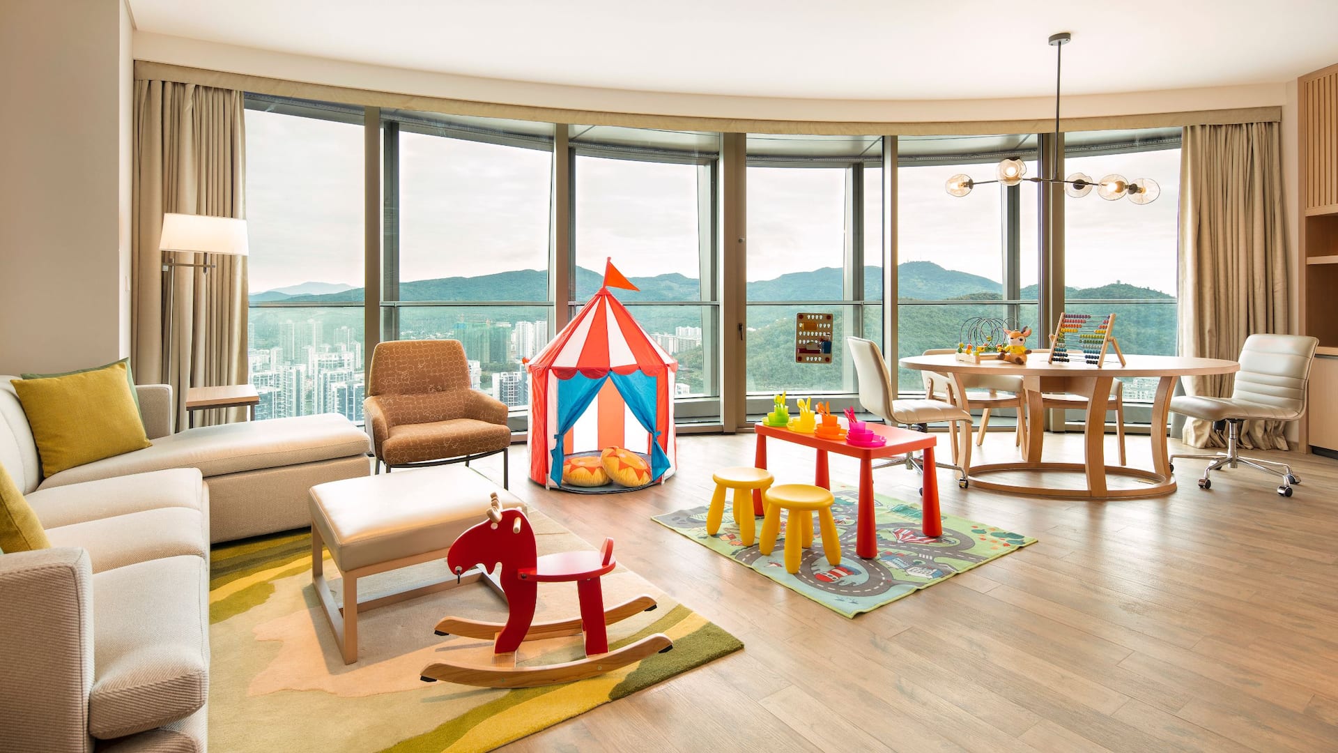 Hyatt Place Sanya City Center Parent Child Suite Living Room