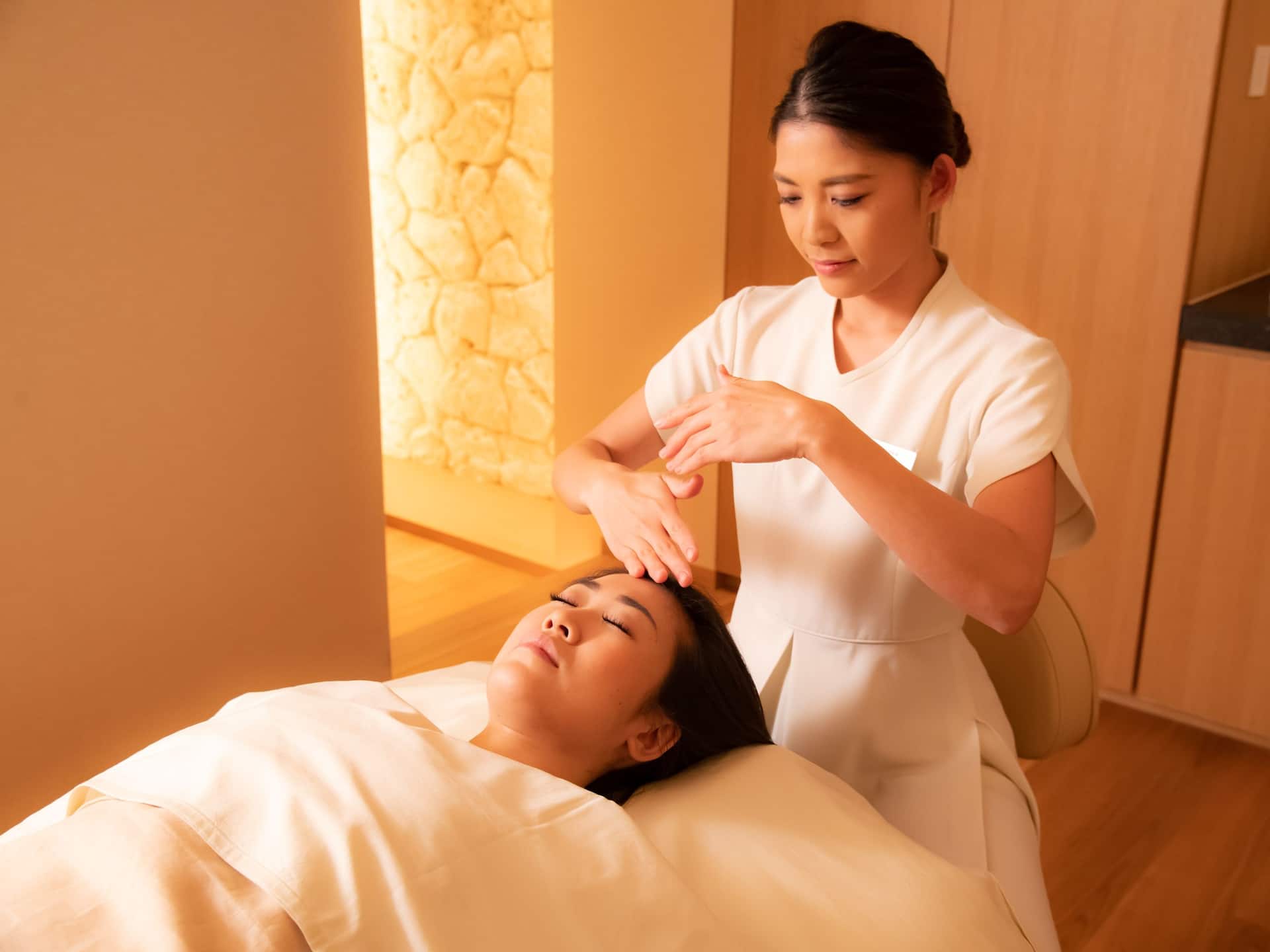 Hyatt Regency Seragaki Island, Okinawa Spahanari Facial