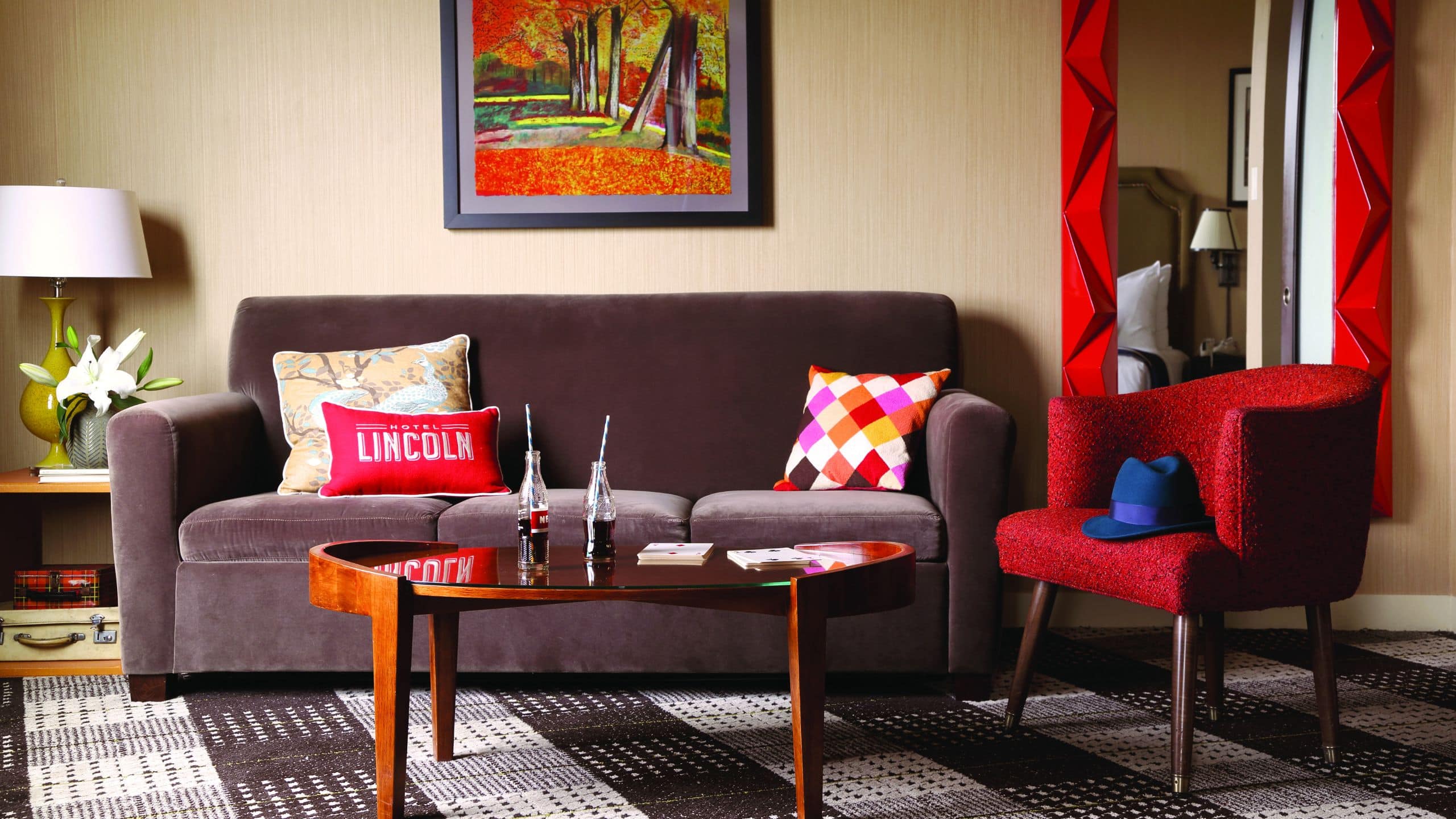 Hotel Lincoln Guestroom Suite Seating