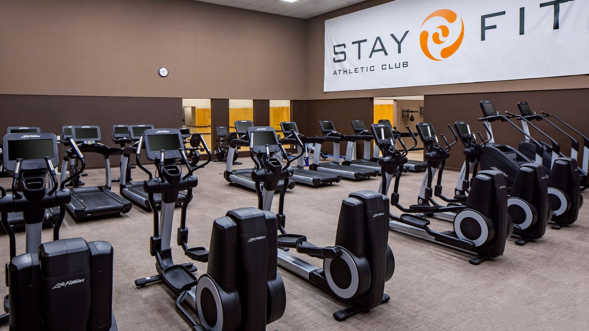 Hyatt Regency Minneapolis LifeFitness Cardio Machines