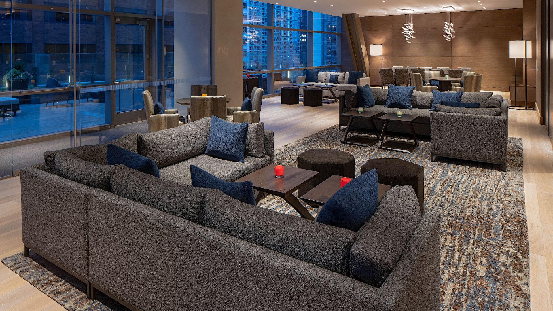 3 of 6 Hyatt Regency Seattle Regency Club Seating