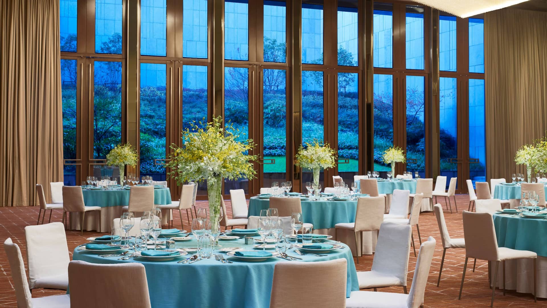 Hyatt Regency Shanghai Jiading Ballroom Tiffany Blue Setup