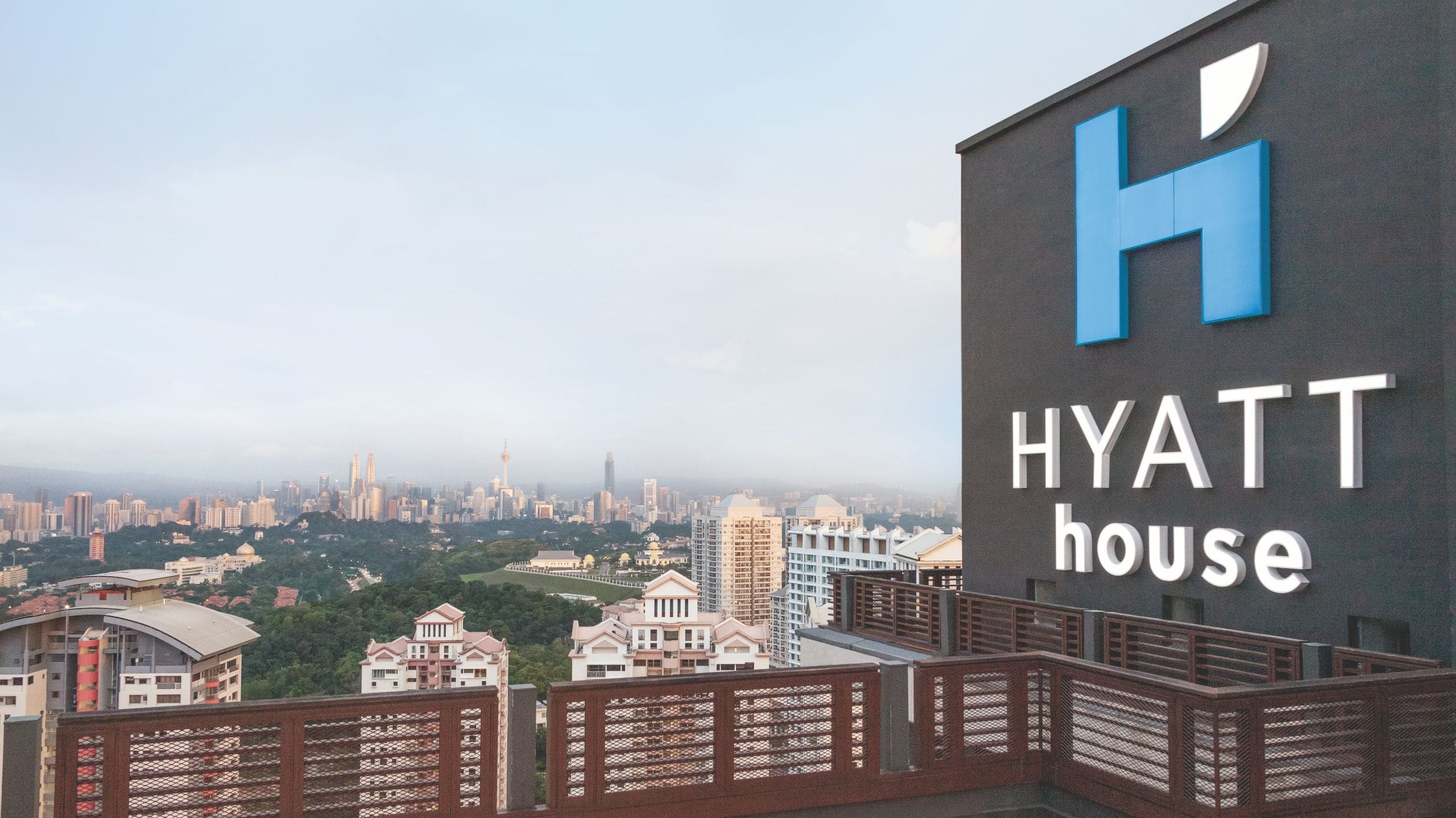 Hyatt House Kuala Lumpur, Mont Kiara Exterior Signage