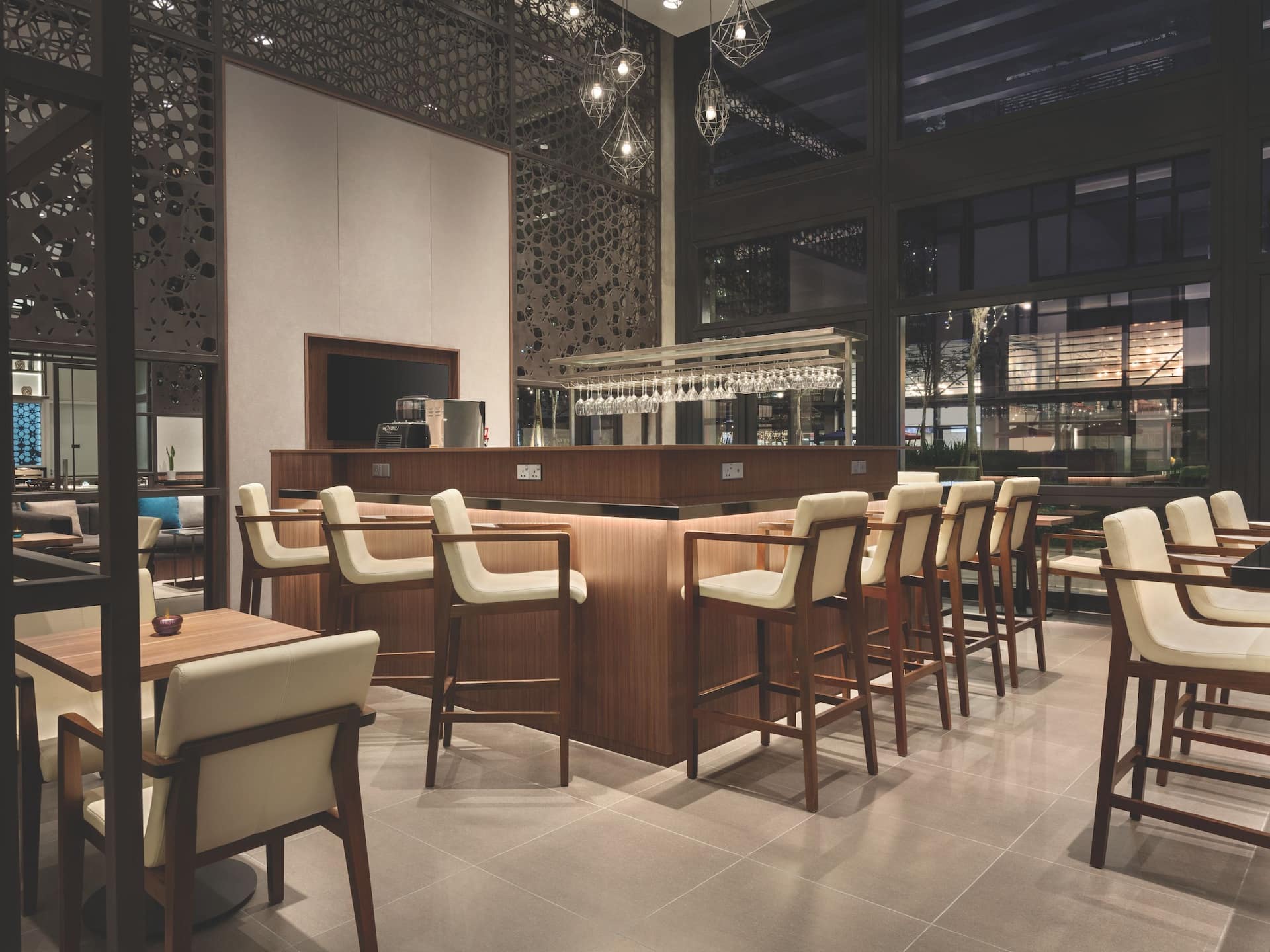 Hyatt House Kuala Lumpur, Mont Kiara H Bar