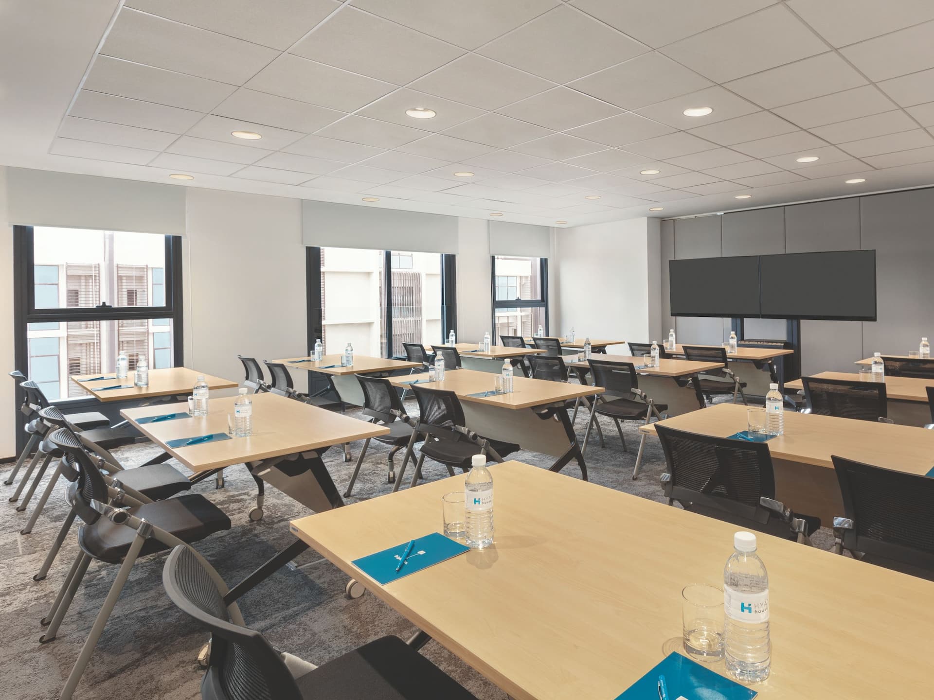 Hyatt House Kuala Lumpur, Mont Kiara Meeting Space Classroom Setup