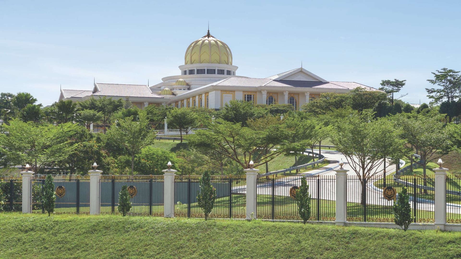 Hyatt House Kuala Lumpur, Mont Kiara National Palace