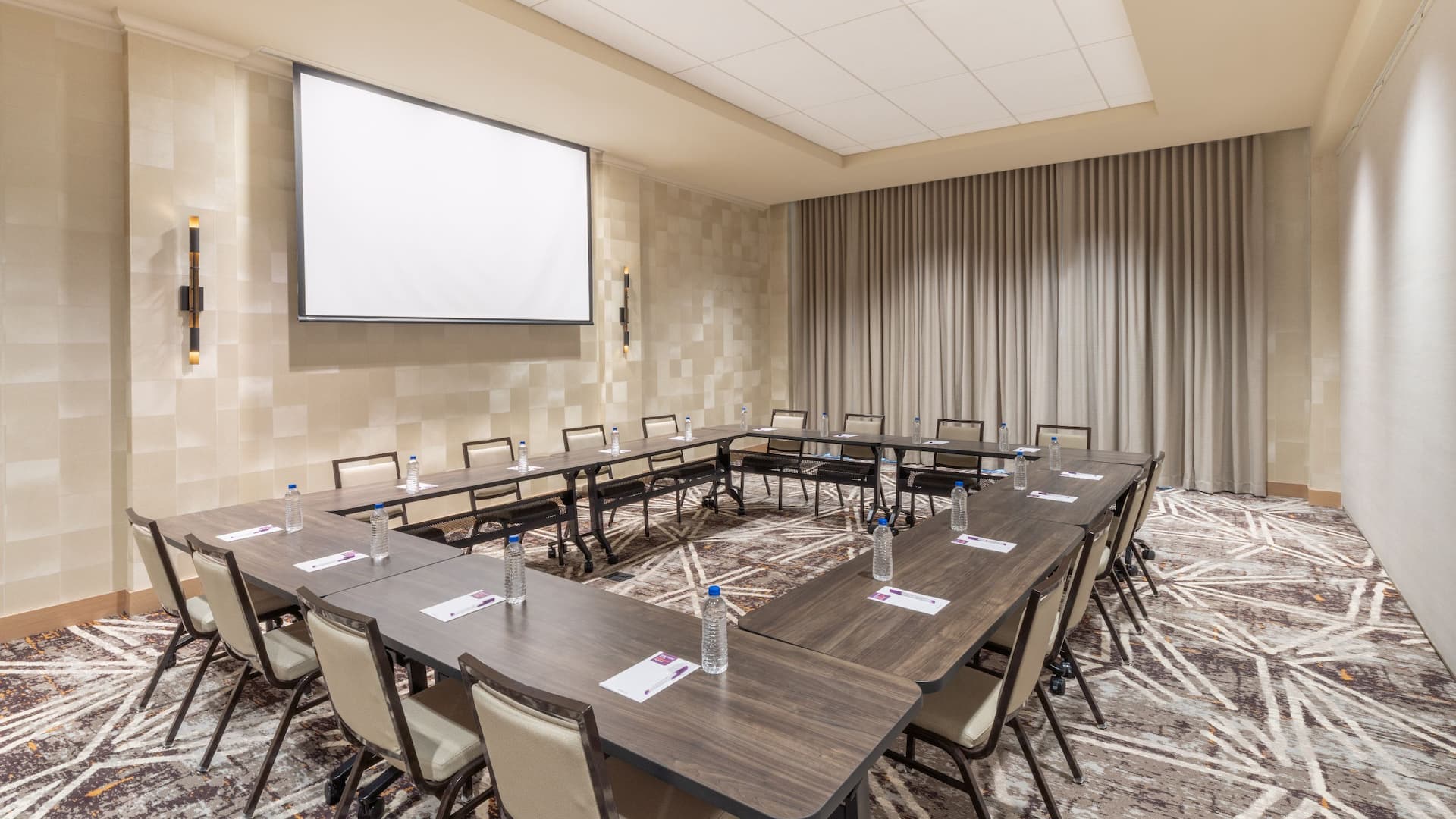 Hyatt Place Sandestin/at Grand Boulevard Meeting Space Square