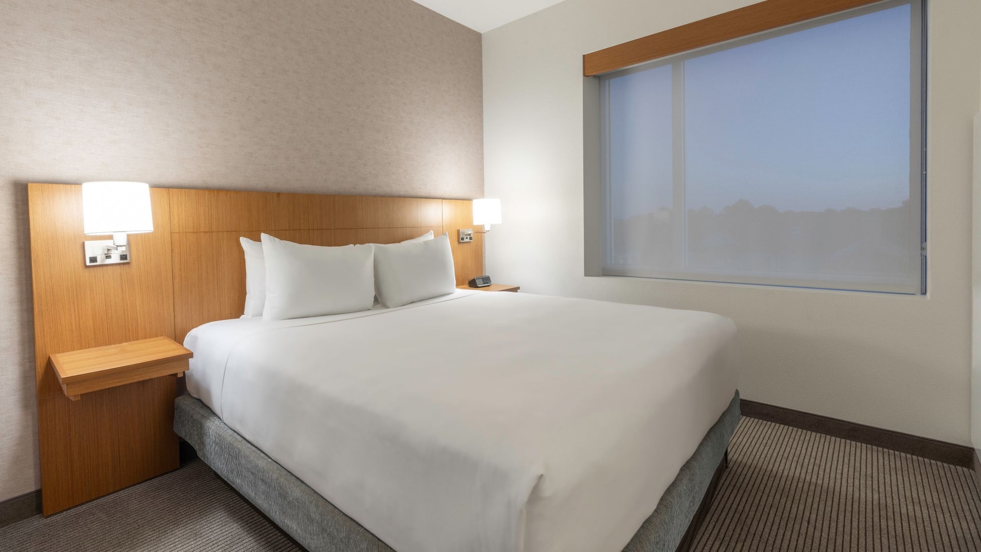第 1，共 4 Hyatt Place Sandestin/at Grand Boulevard King Bed Guestroom