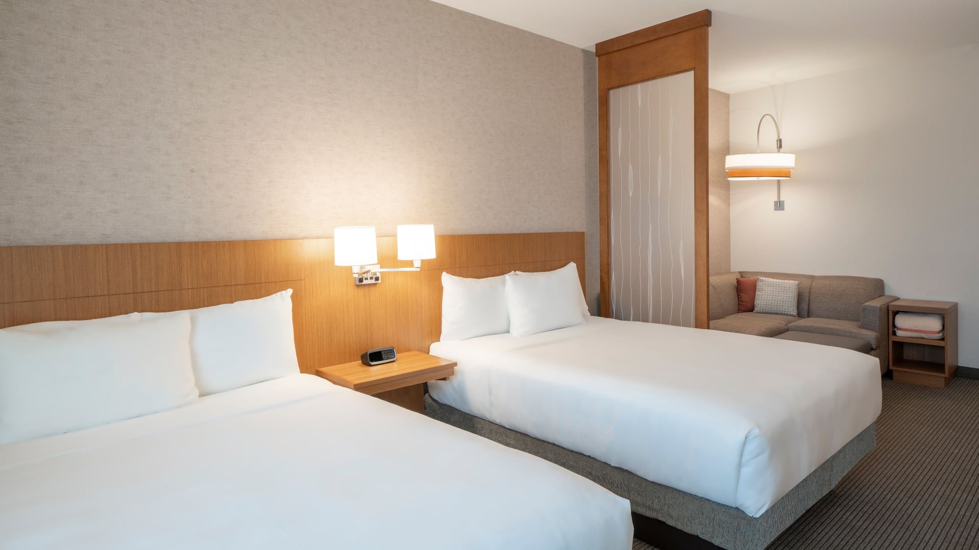 第 2，共 3 Hyatt Place Sandestin/at Grand Boulevard Two Queens Guestroom