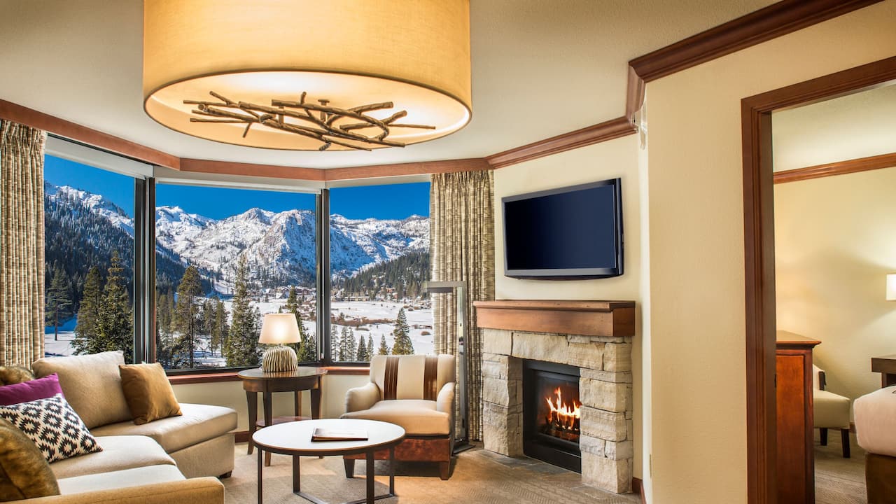 Fireplace Suite Living Room 