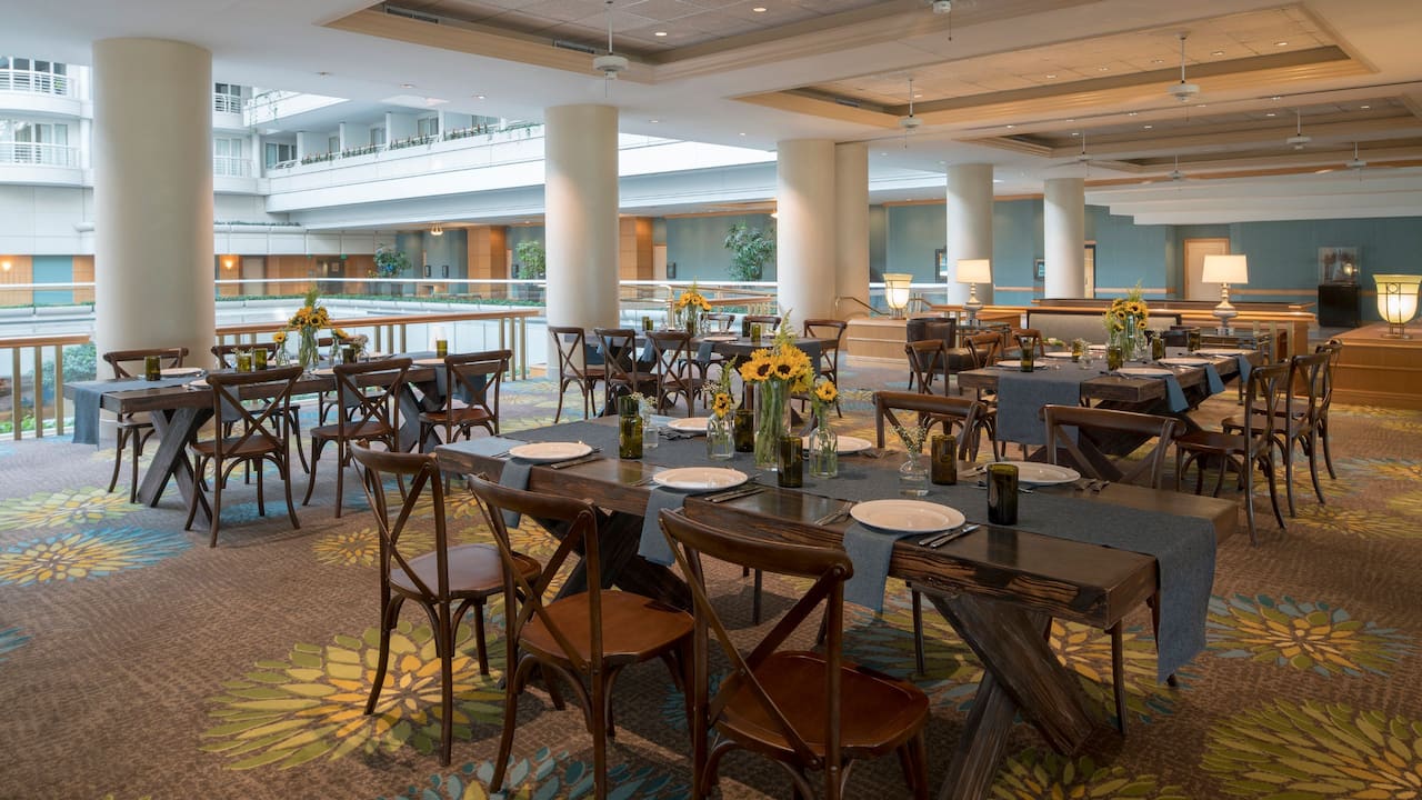 Lobby North Meeting Space luncheon setup