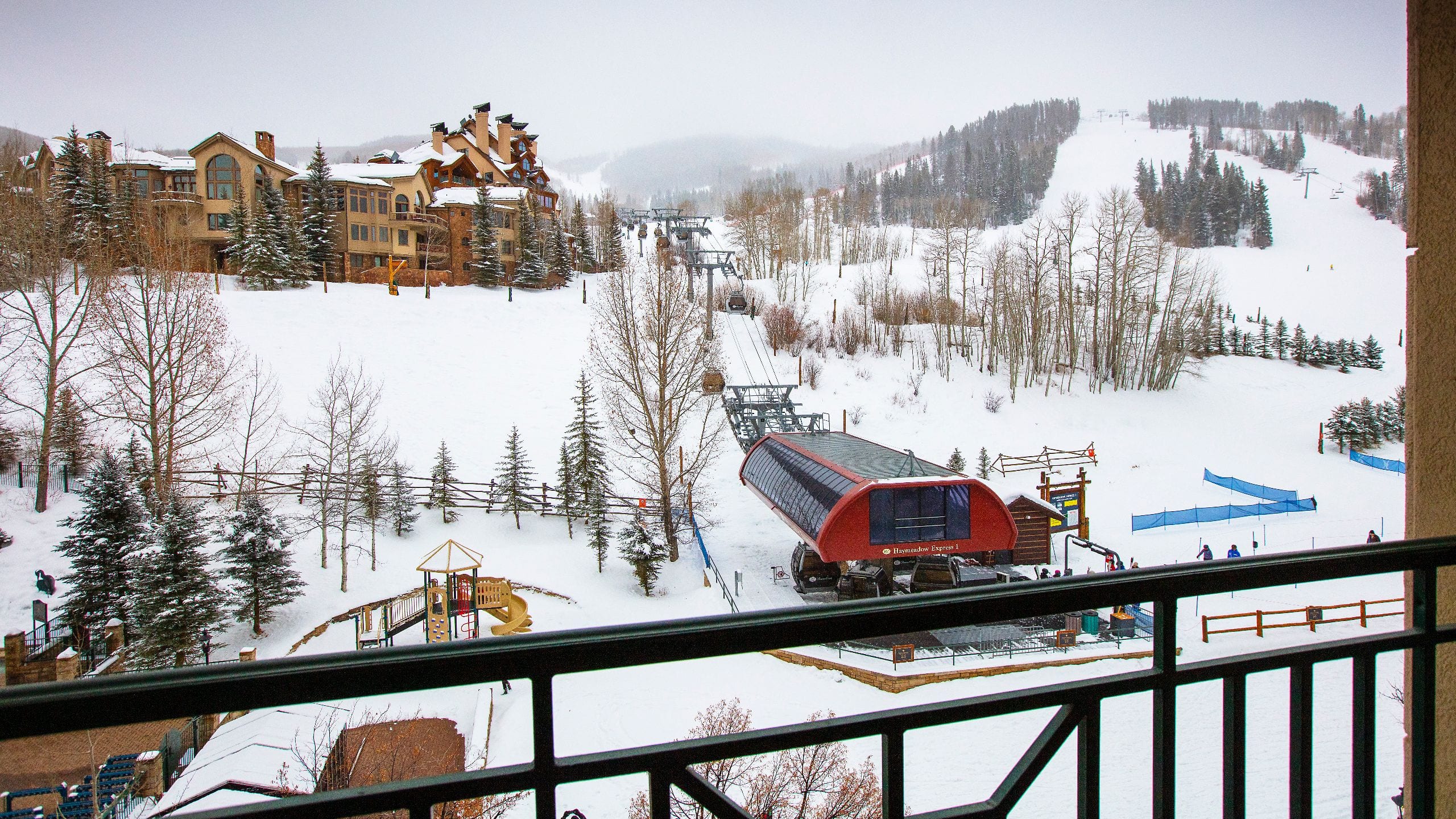 4 de 4 Park Hyatt Beaver Creek Resort and Spa Chadwick Suite View