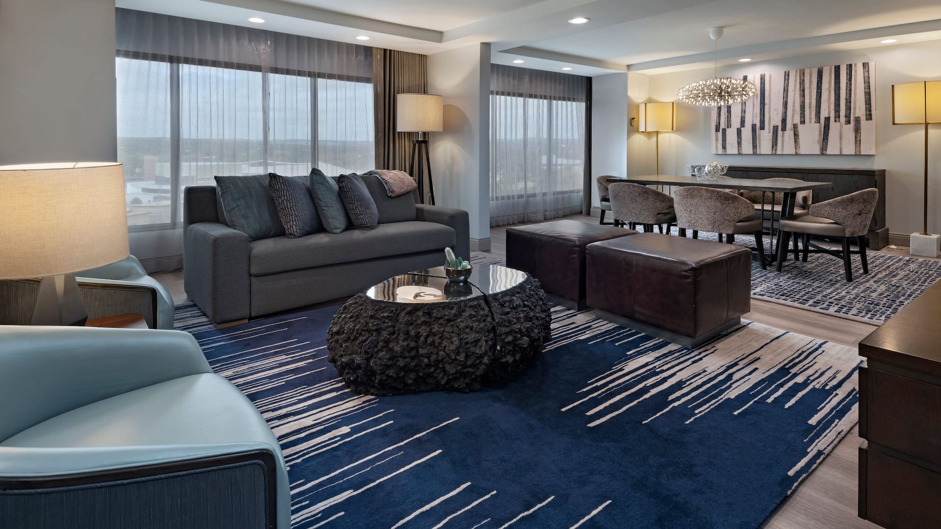 2/5 Hyatt Regency Austin Deluxe Suite Living Area