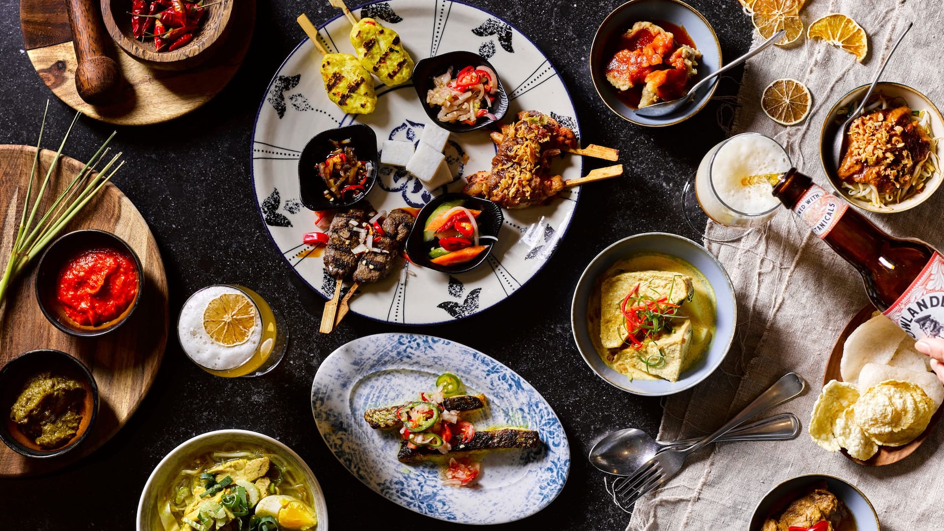 Hyatt Regency Amsterdam Mama Makan Rijsttafel