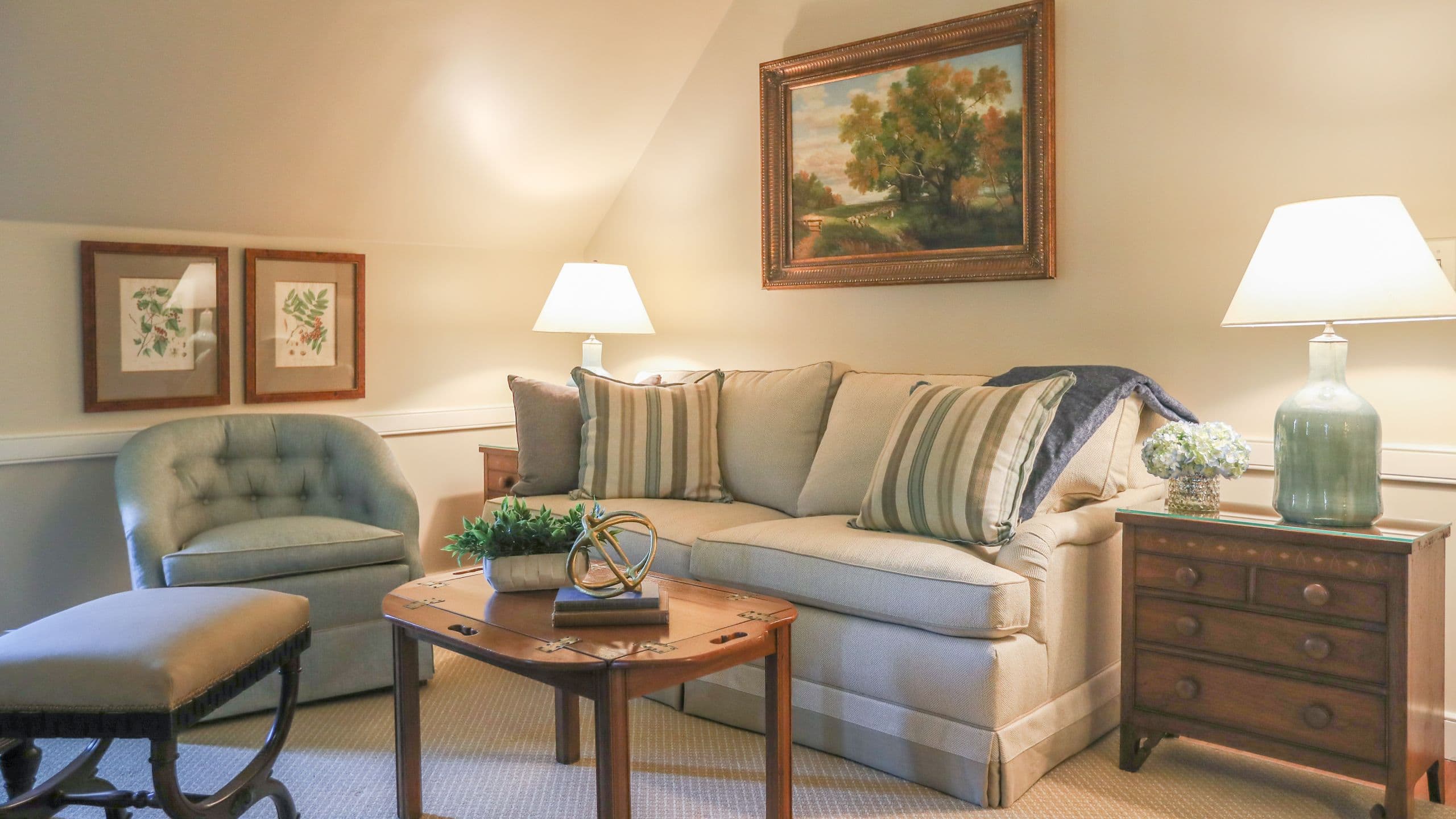 2 de 3 Rizzo Center Living Room