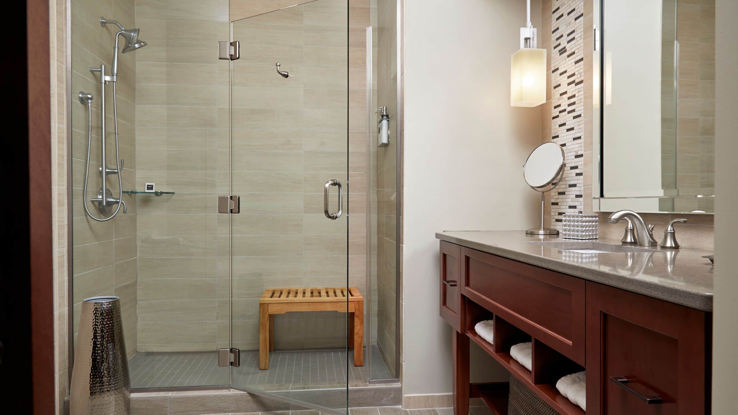 2 de 2 Rizzo Center Bathroom