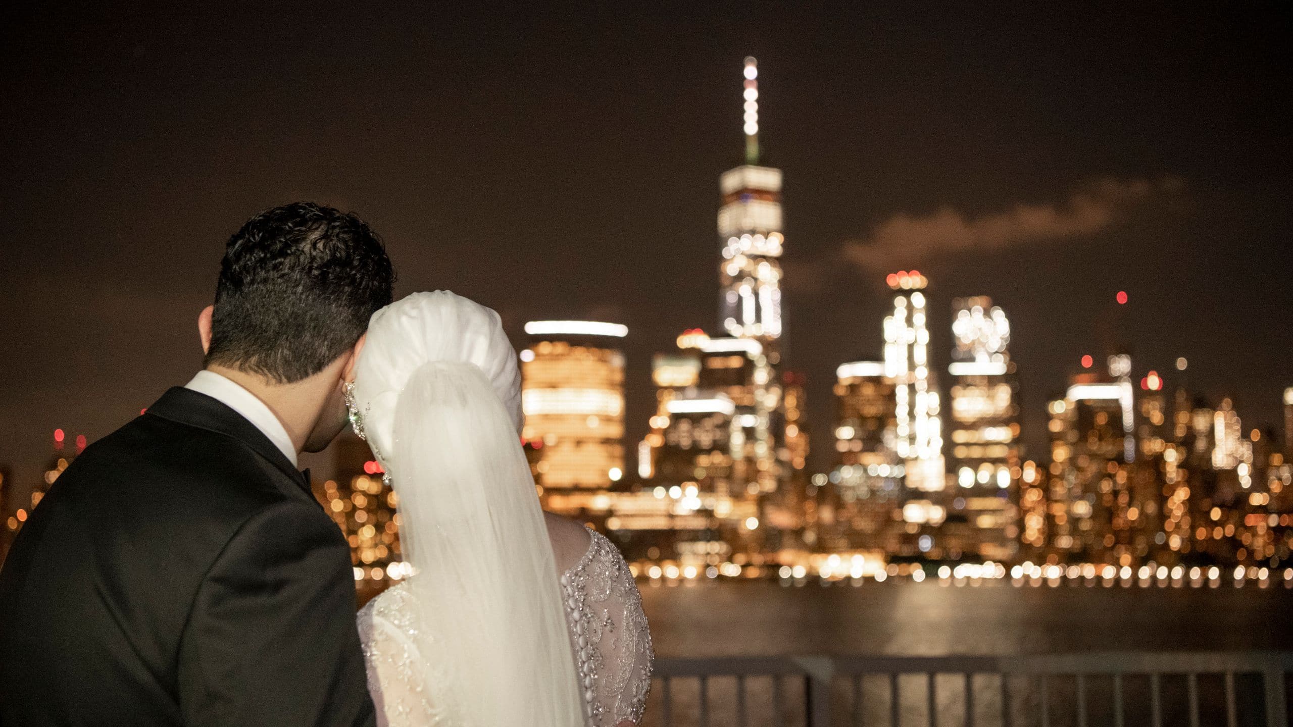 Hyatt Regency Jersey City on the Hudson Terrace Couple