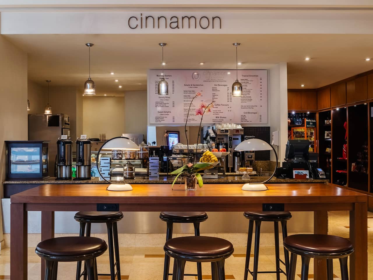 Cinnamon Cafe