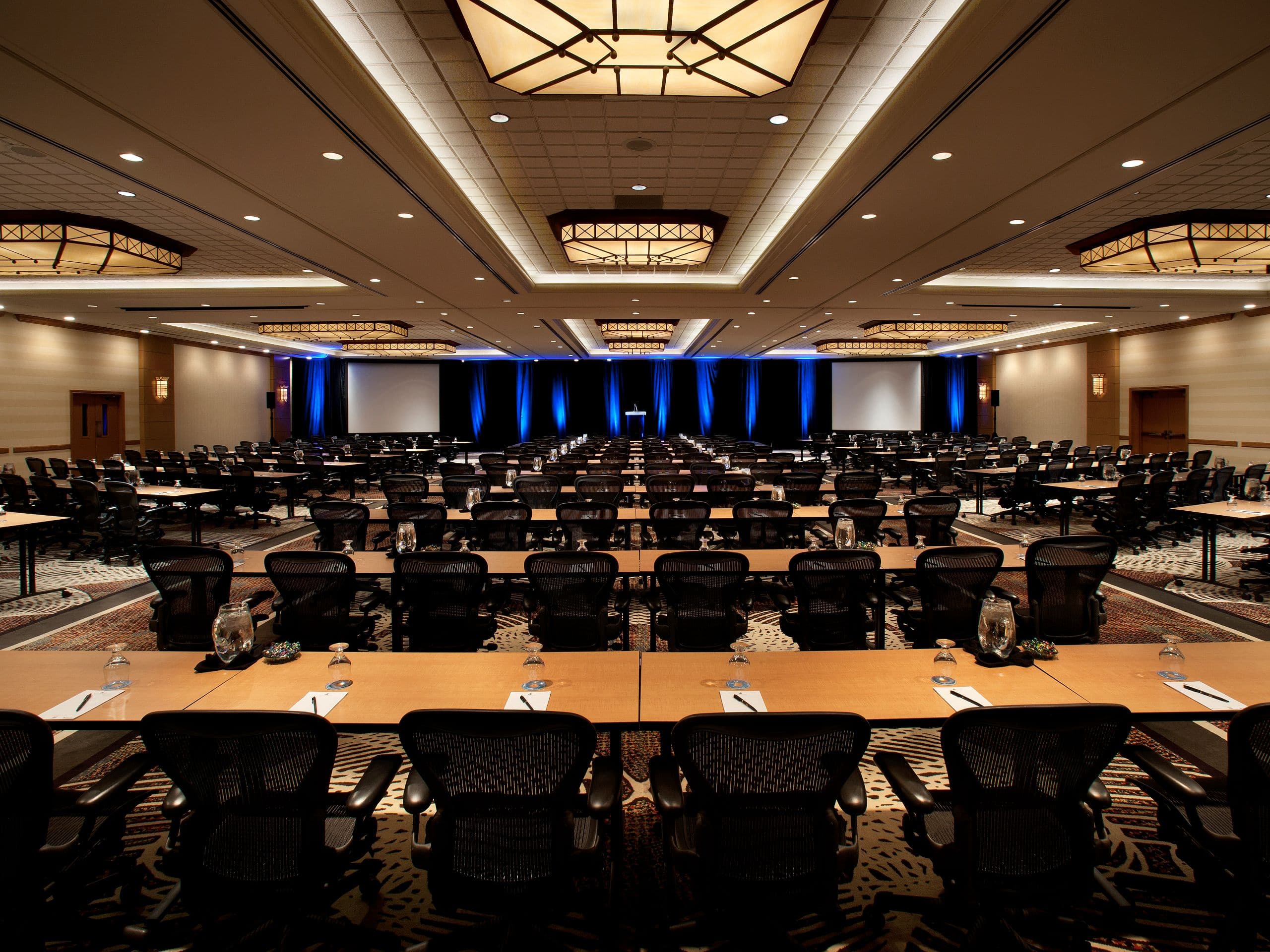 Tempe Mission Palms Meeting Room