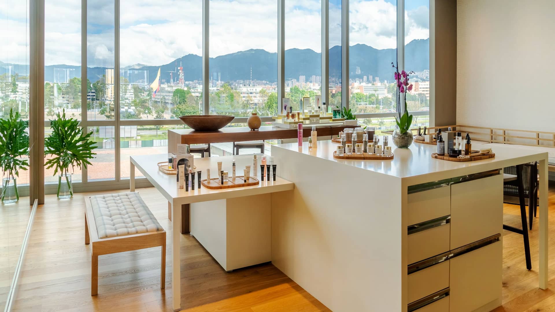 Grand Hyatt Bogotá Zaitania Spa Discovery Bar