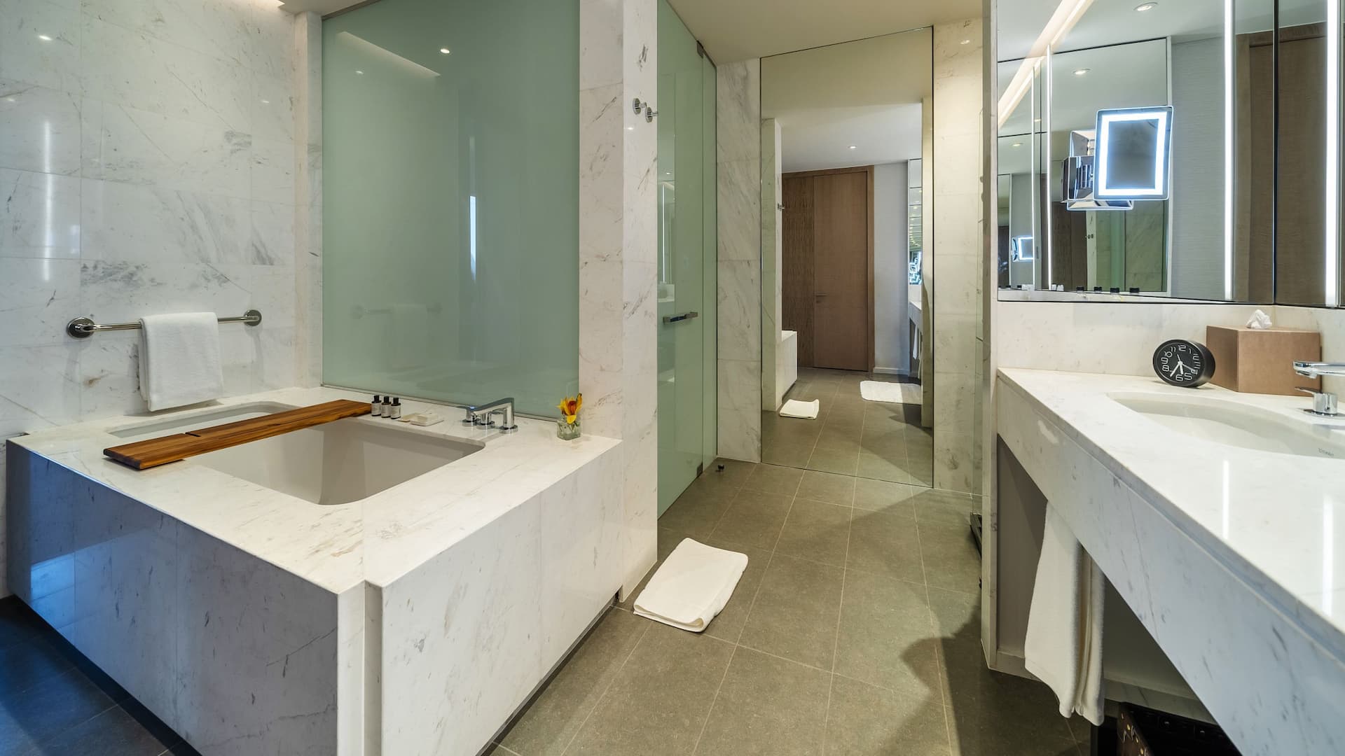 第 3，共 3 Grand Hyatt Bogotá Grand Executive Suite Bathroom