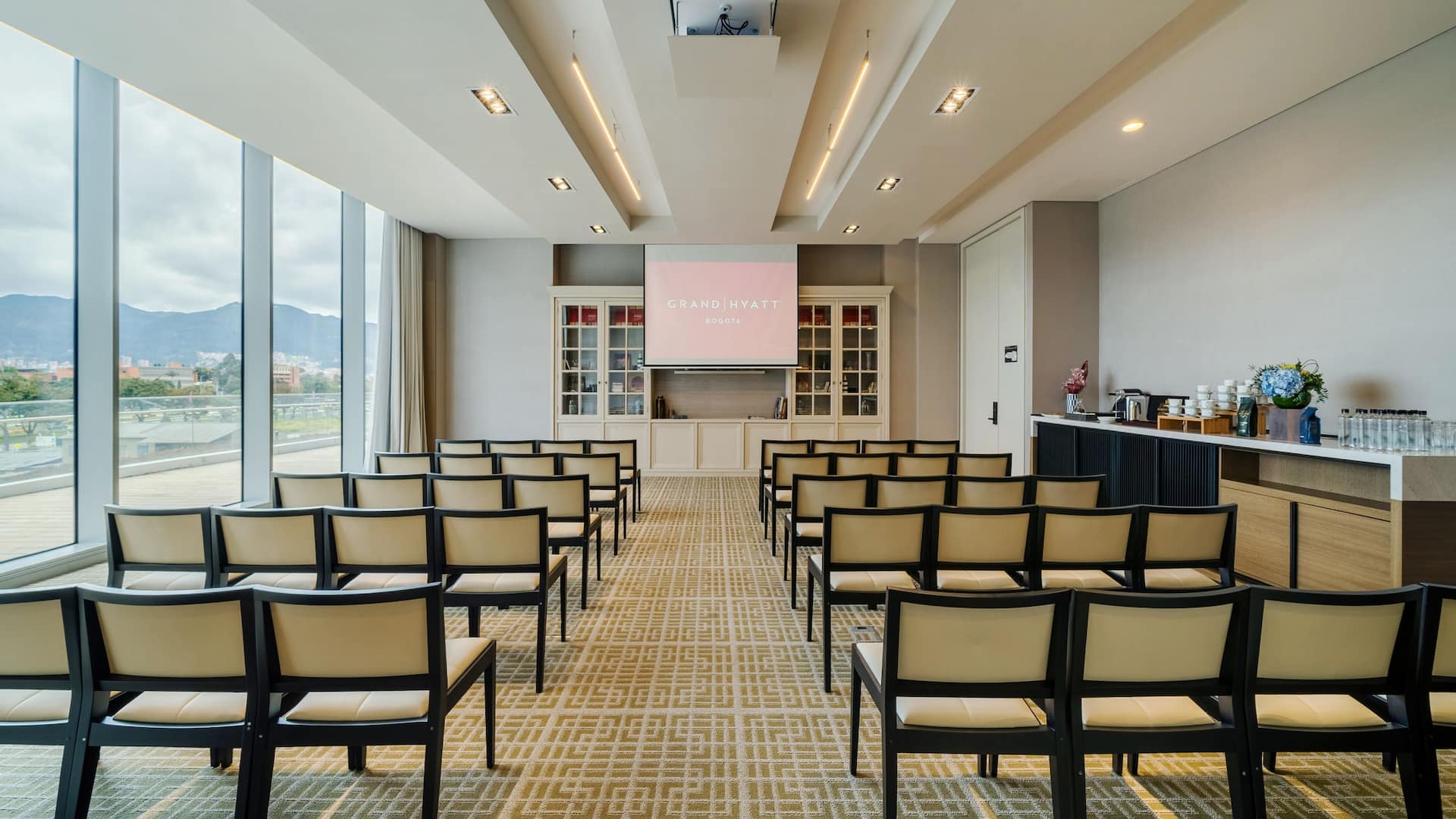 Grand Hyatt Bogotá Salon Valle
