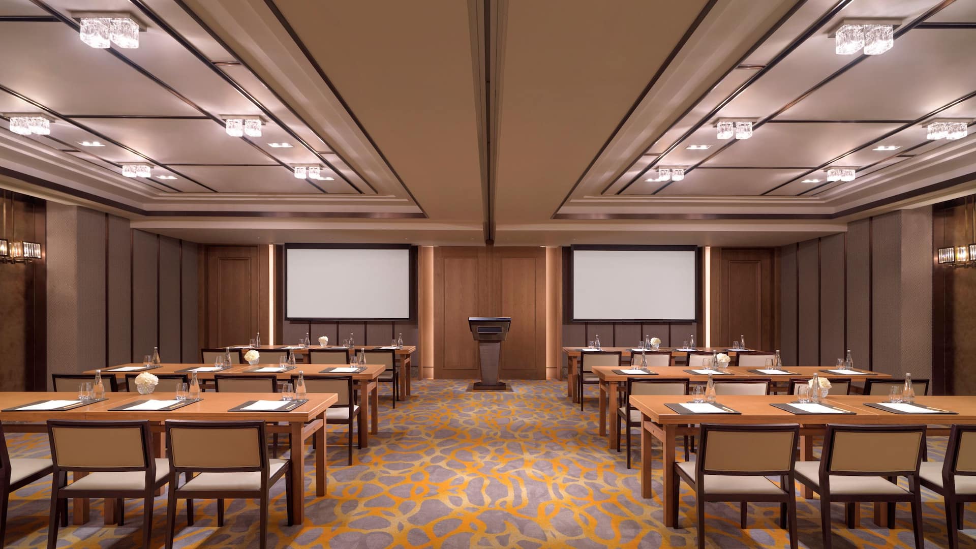 Grand Hyatt Hangzhou Salon