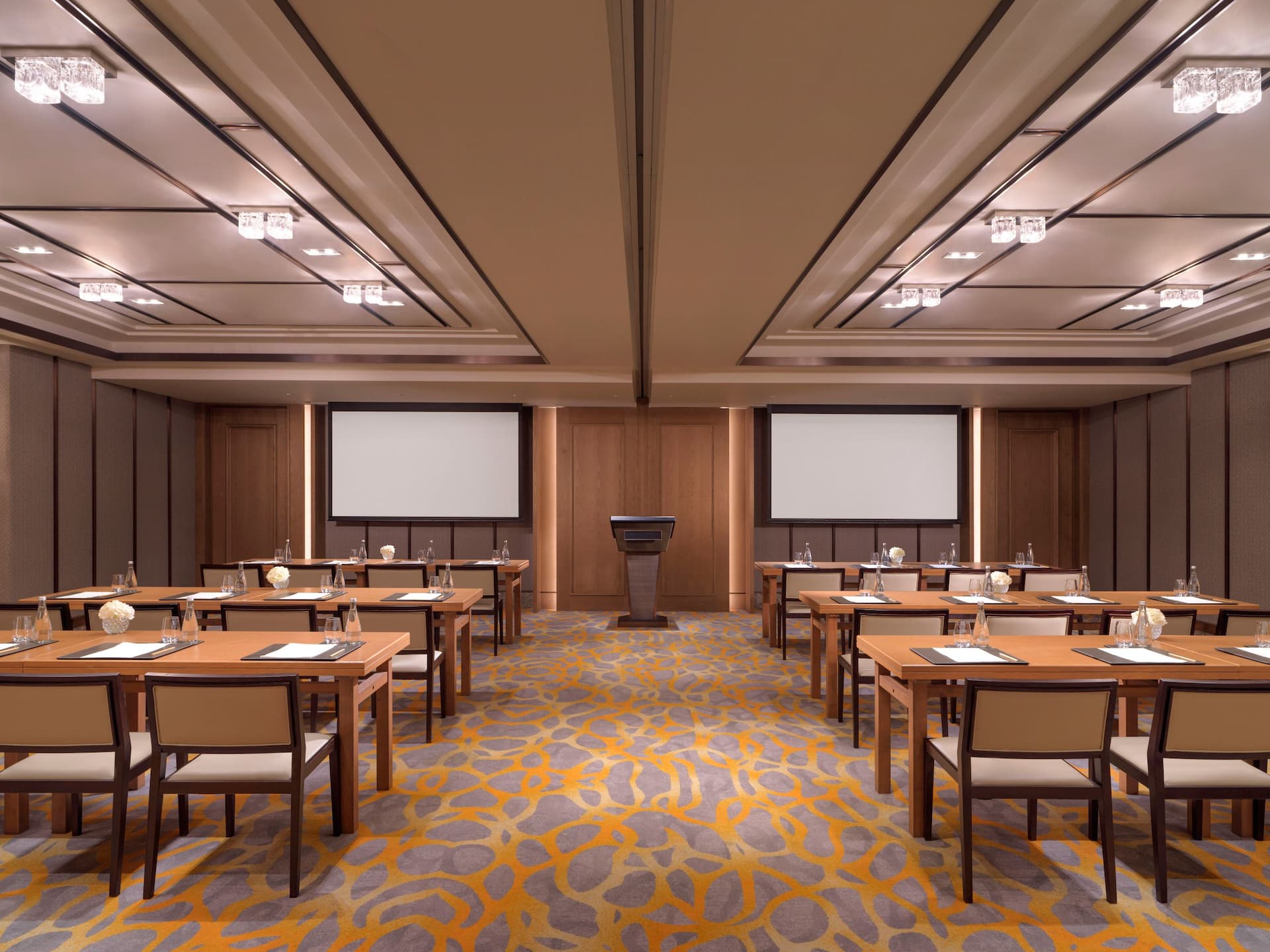 Grand Hyatt Hangzhou Salon