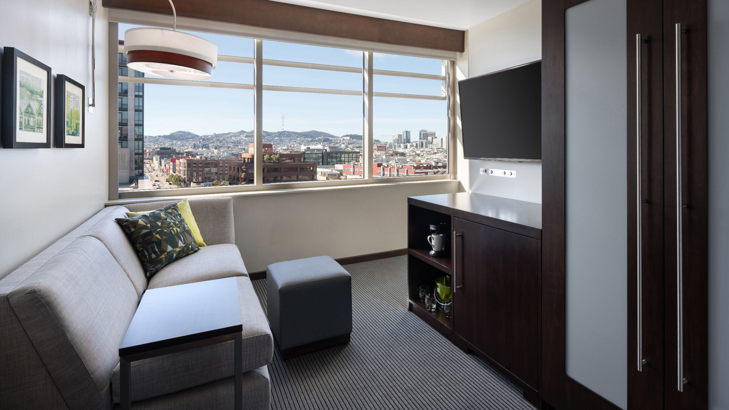 Contemporary Hotel near Oracle Park Hyatt Place San Francisco / Downtown