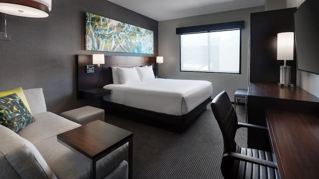 Contemporary Hotel near Oracle Park | Hyatt Place San Francisco / Downtown