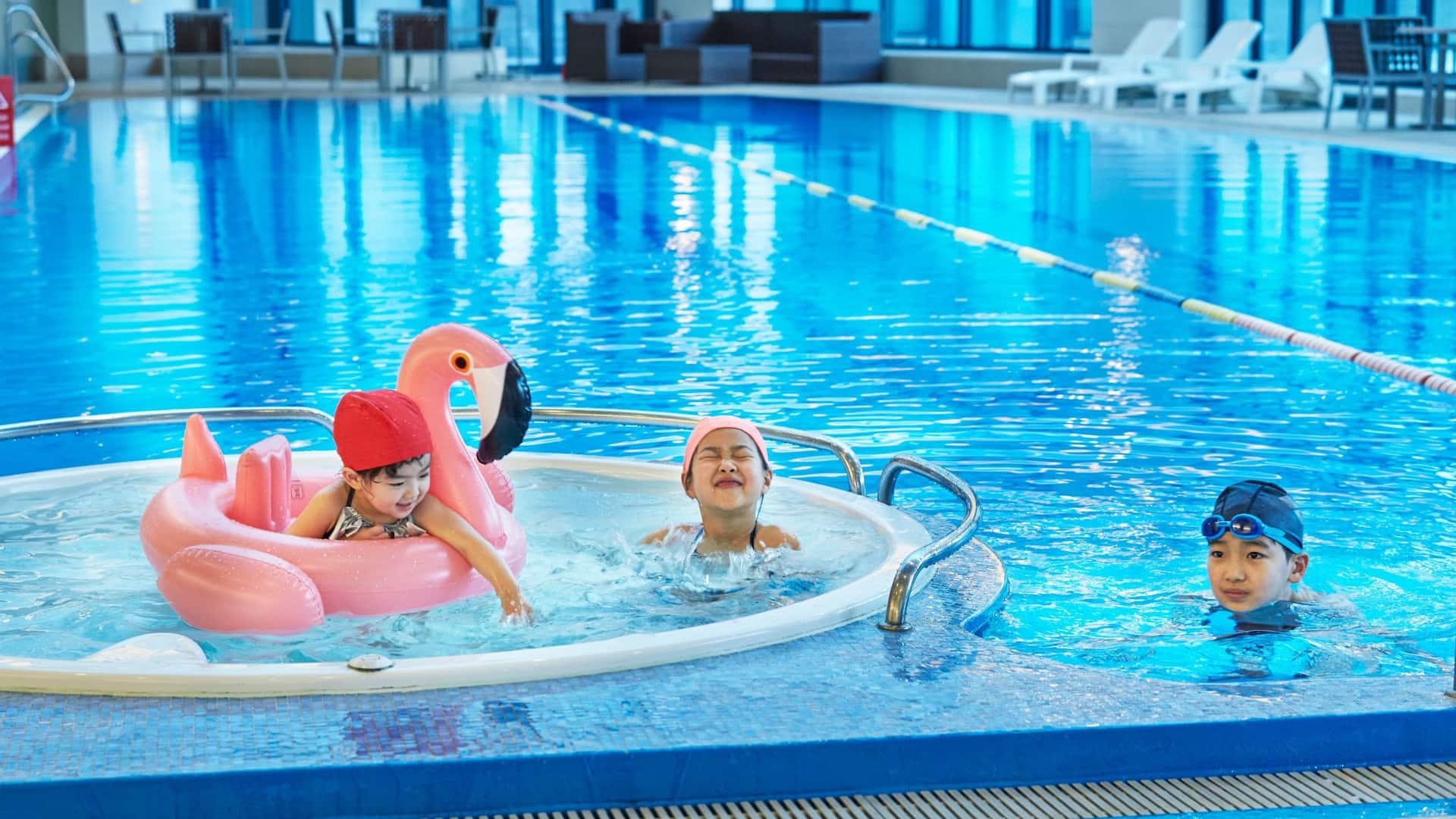 Grand Hyatt Incheon Swimming Pool