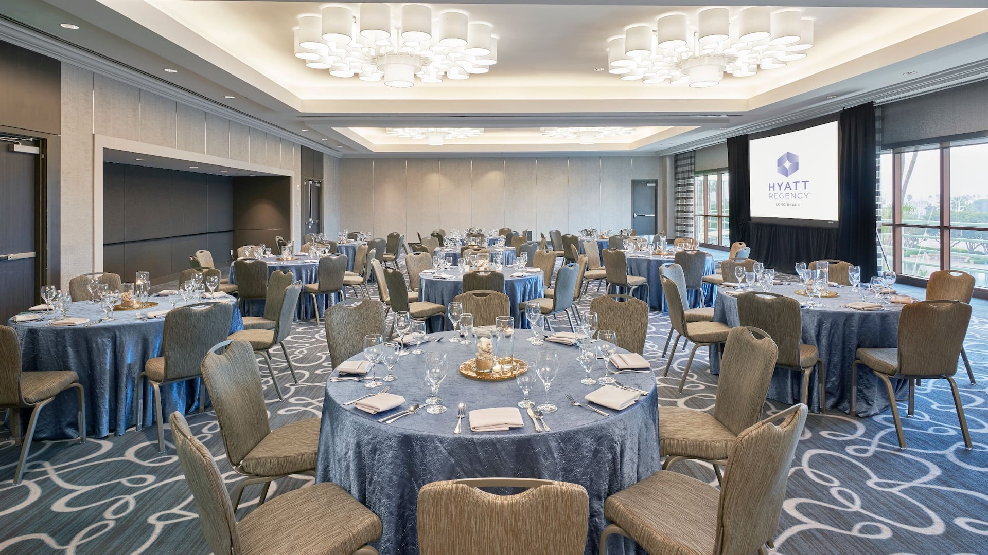 Hyatt Regency Long Beach Beacon Ballroom Banquet Rounds Setup