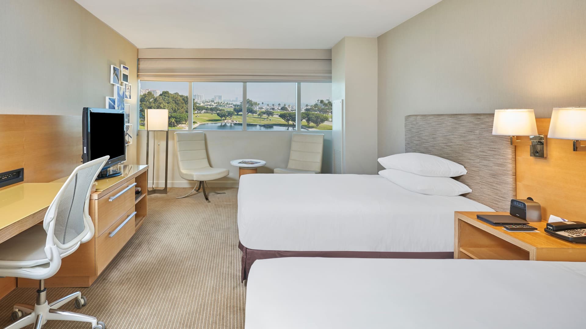 Hyatt Regency Long Beach Double Bed Guestroom City View