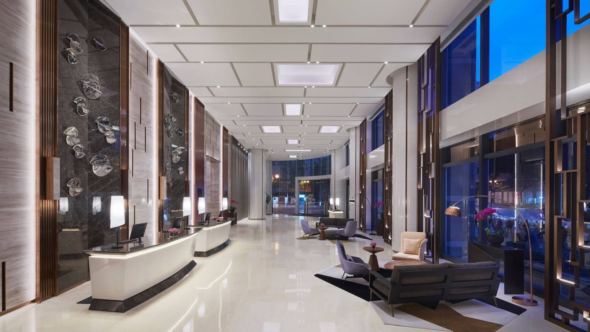 Hyatt Regency Metropolitan Chongqing Lobby