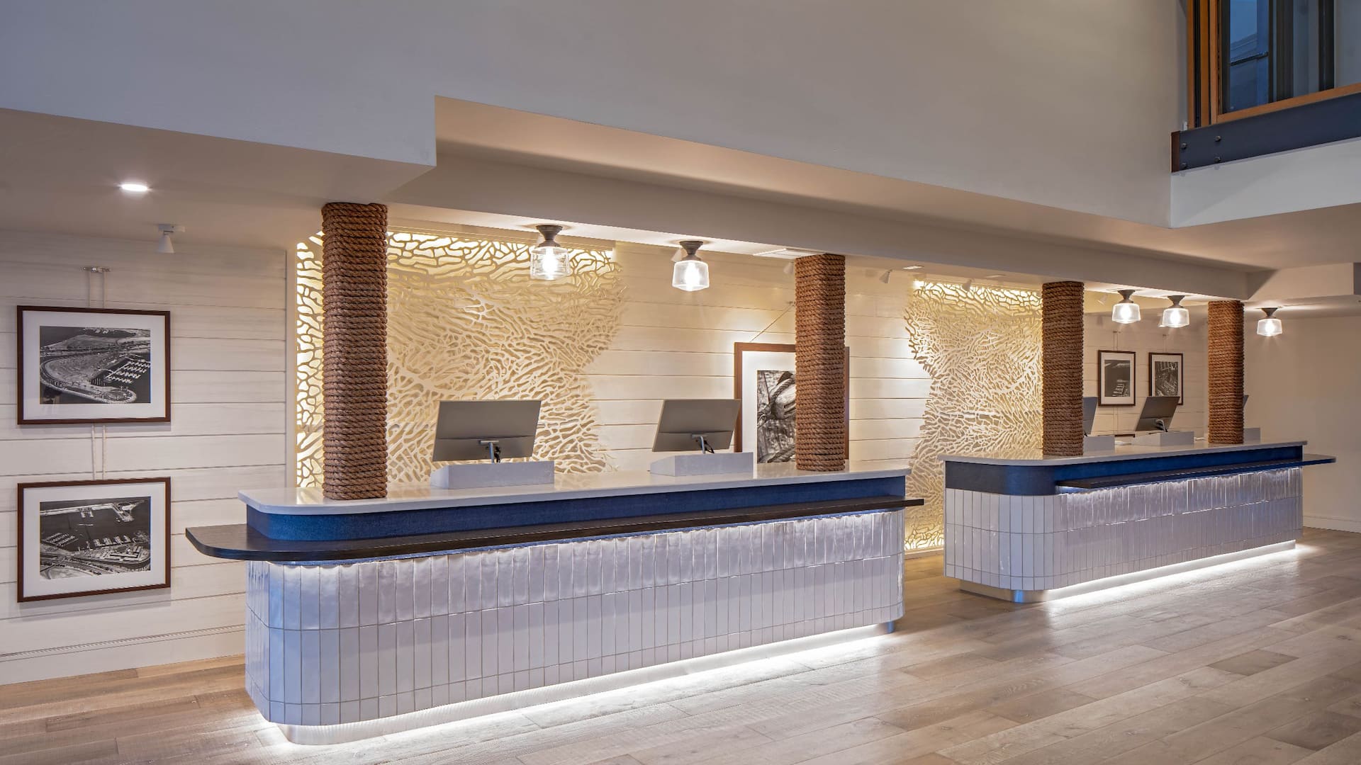 Hyatt Regency Mission Bay Spa and Marina Front Desk