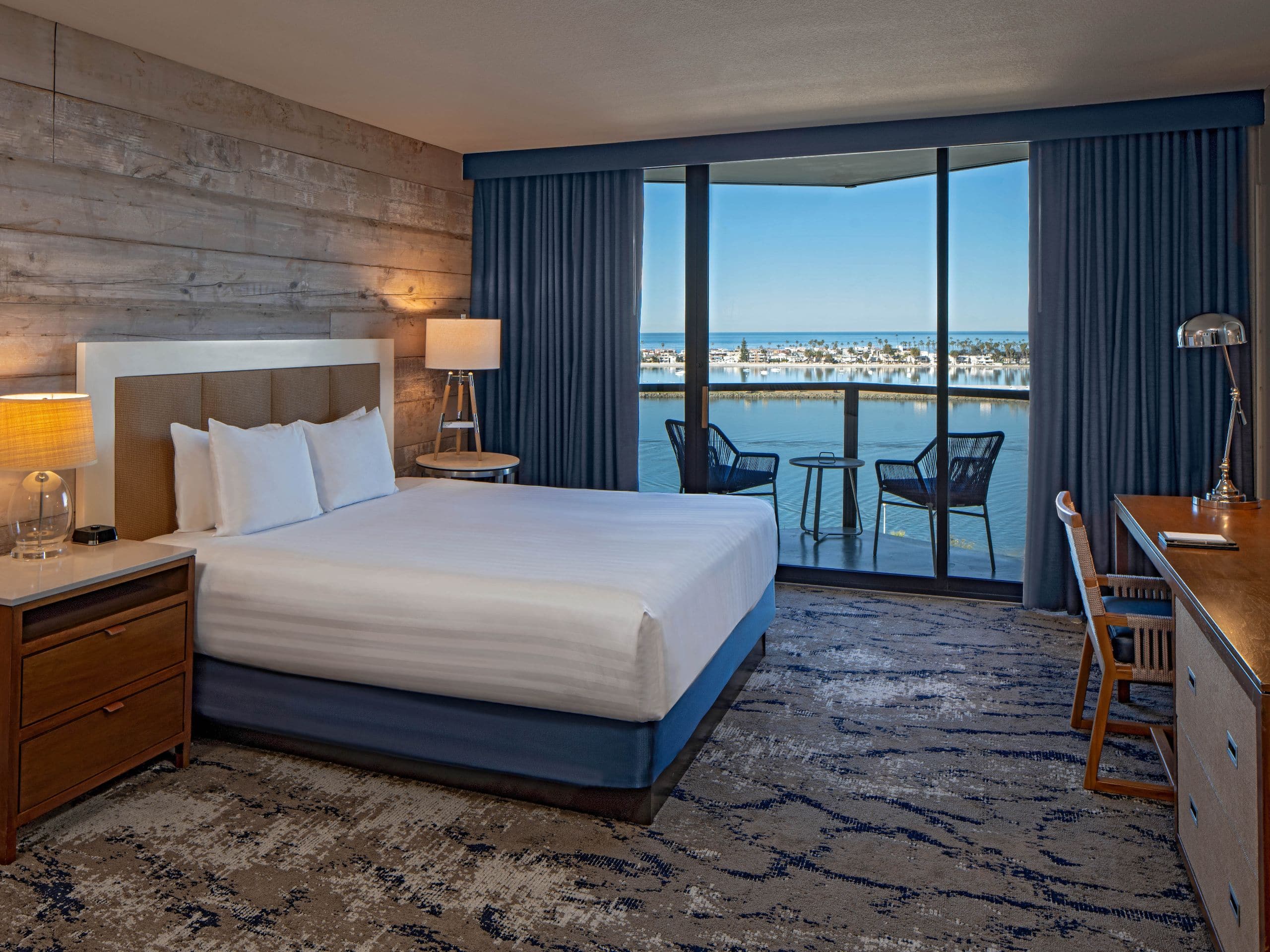 Mission Bay Hotel Rooms | Hyatt Regency Mission Bay Spa and Marina