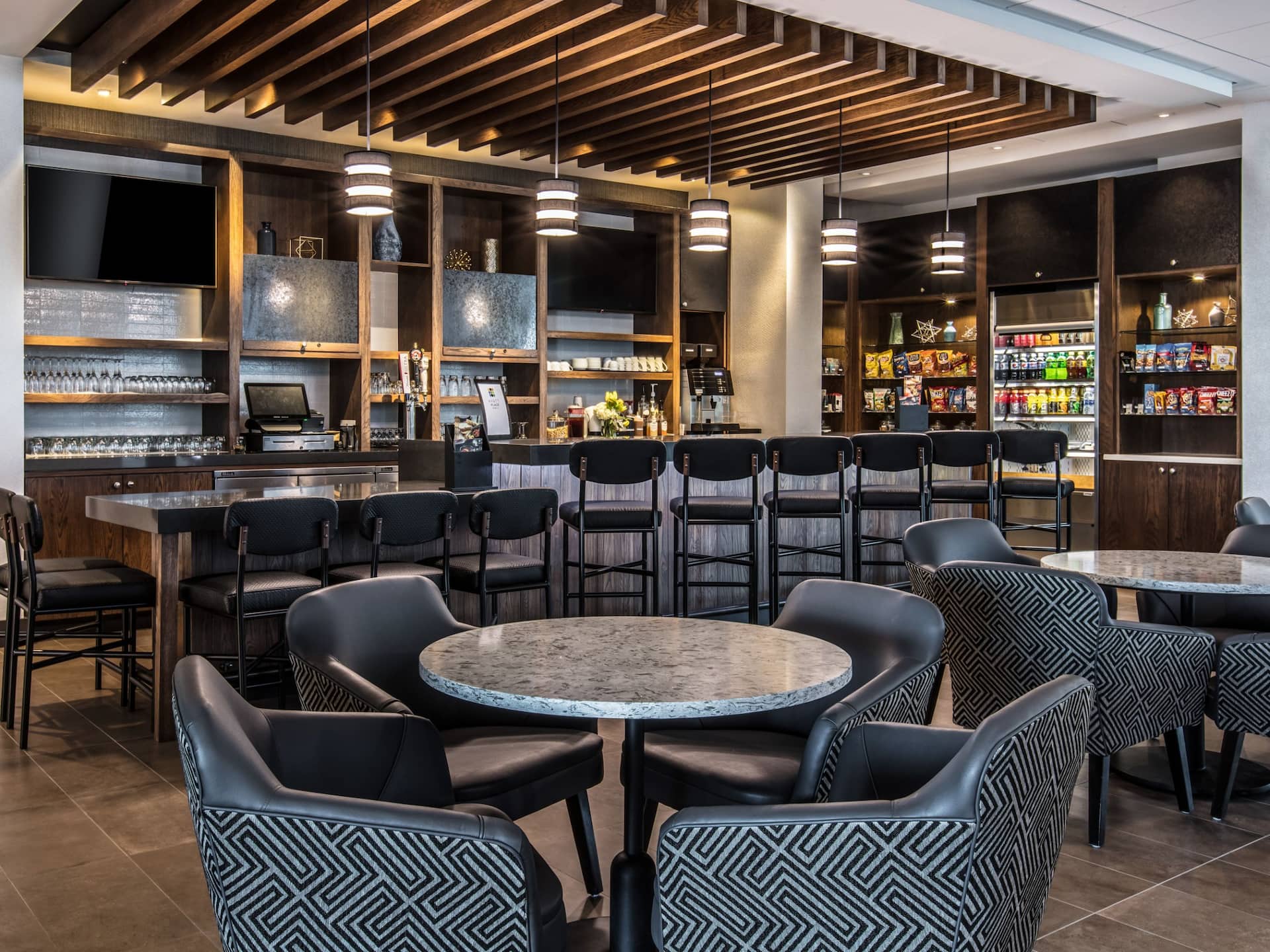 Hyatt Place Delano Bar View