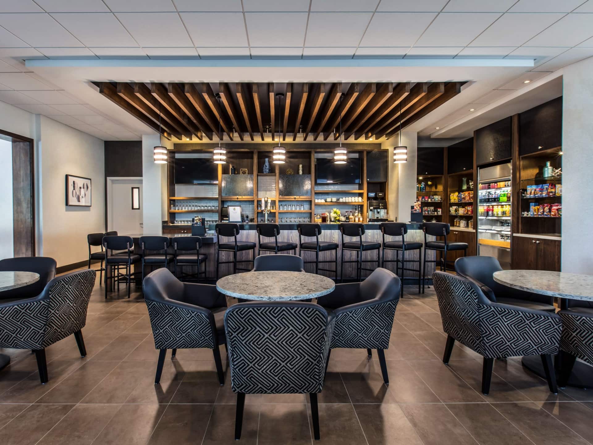 Hyatt Place Delano Bar View
