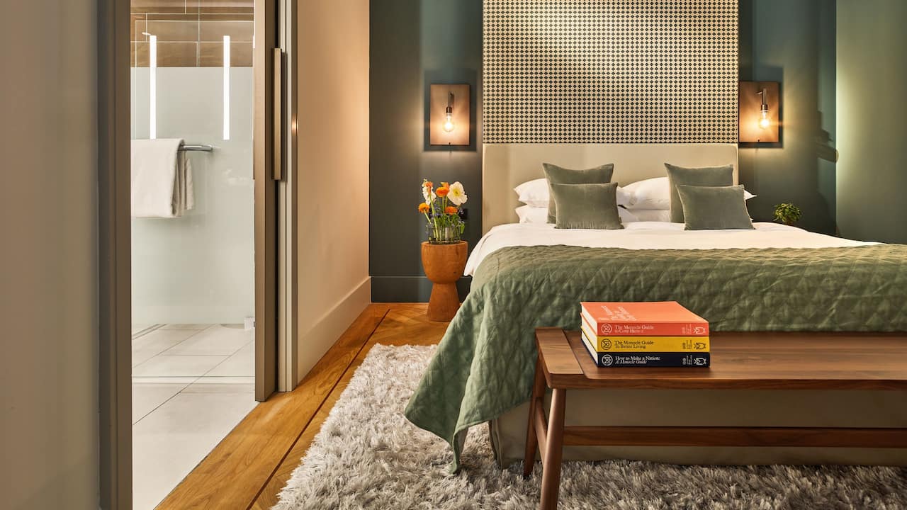 Executive Suite Bedroom