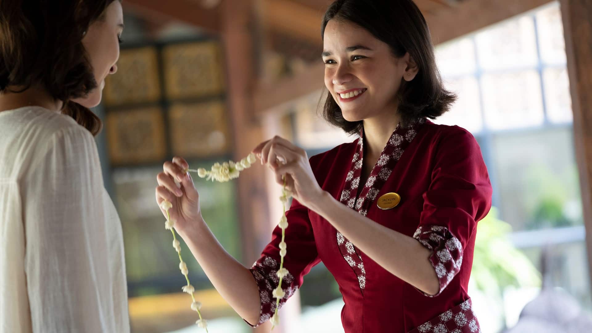 Hyatt Regency Yogyakarta Greeting in Lobby