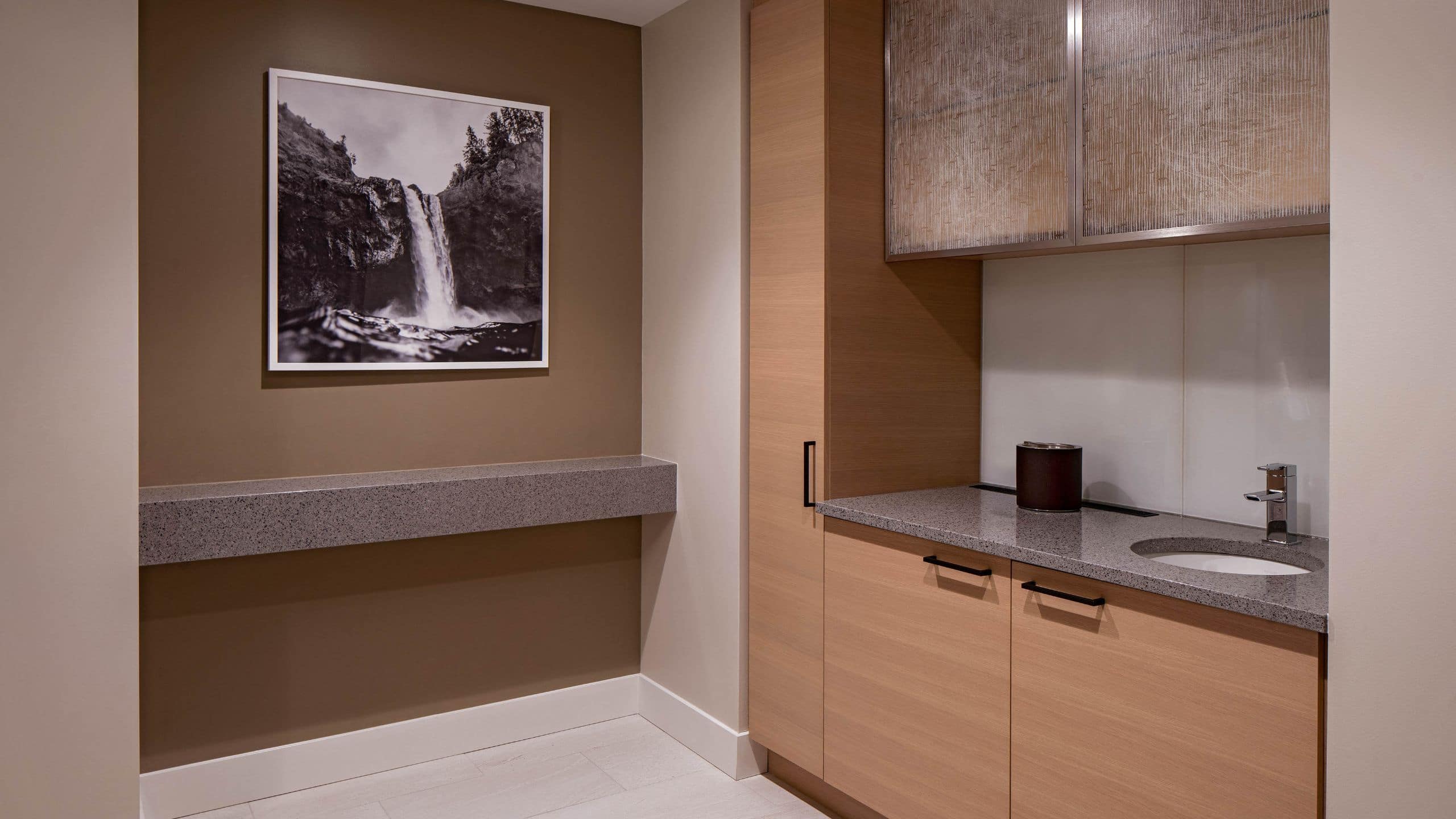 Hyatt Regency Seattle ADA Suite Kitchen