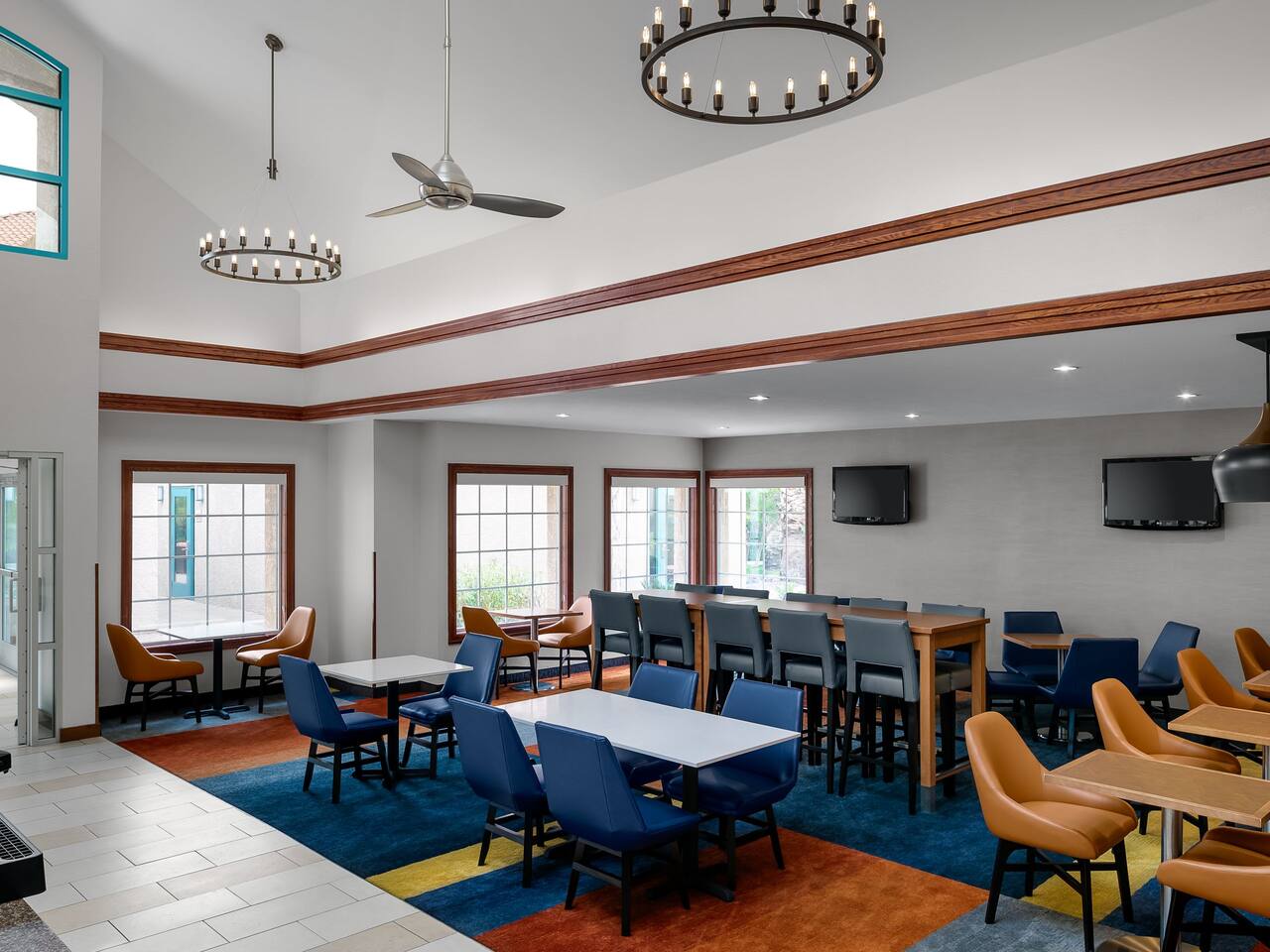 Hyatt House Scottsdale Old Town Breakfast Area