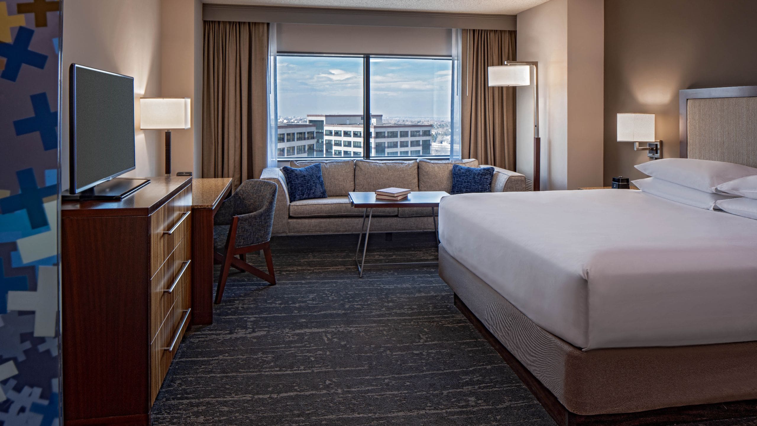 Hyatt Regency Denver Tech Center Standard King Guestroom